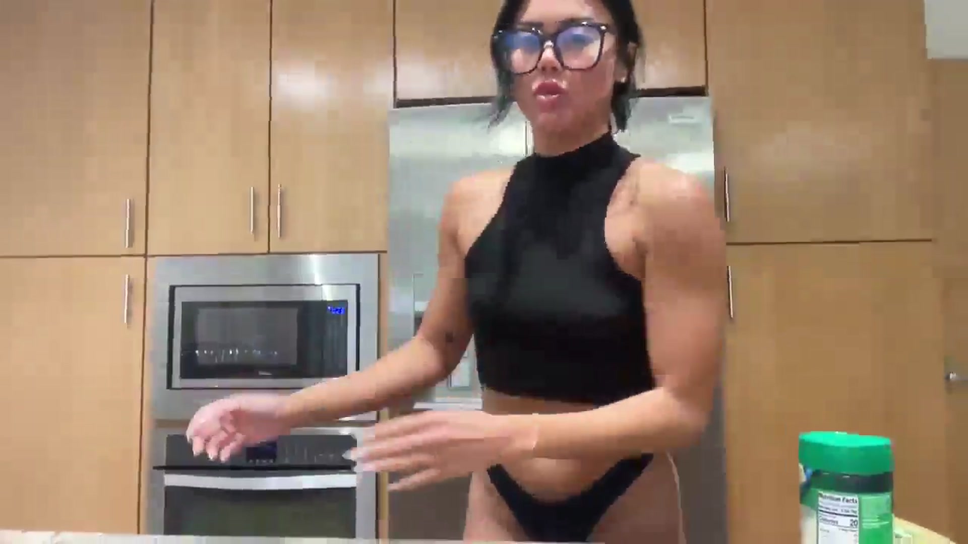 Gallery image thumbnail from alexzamora's myfreecams stream on, 03/11/2025, 05:19 image 3 of 20