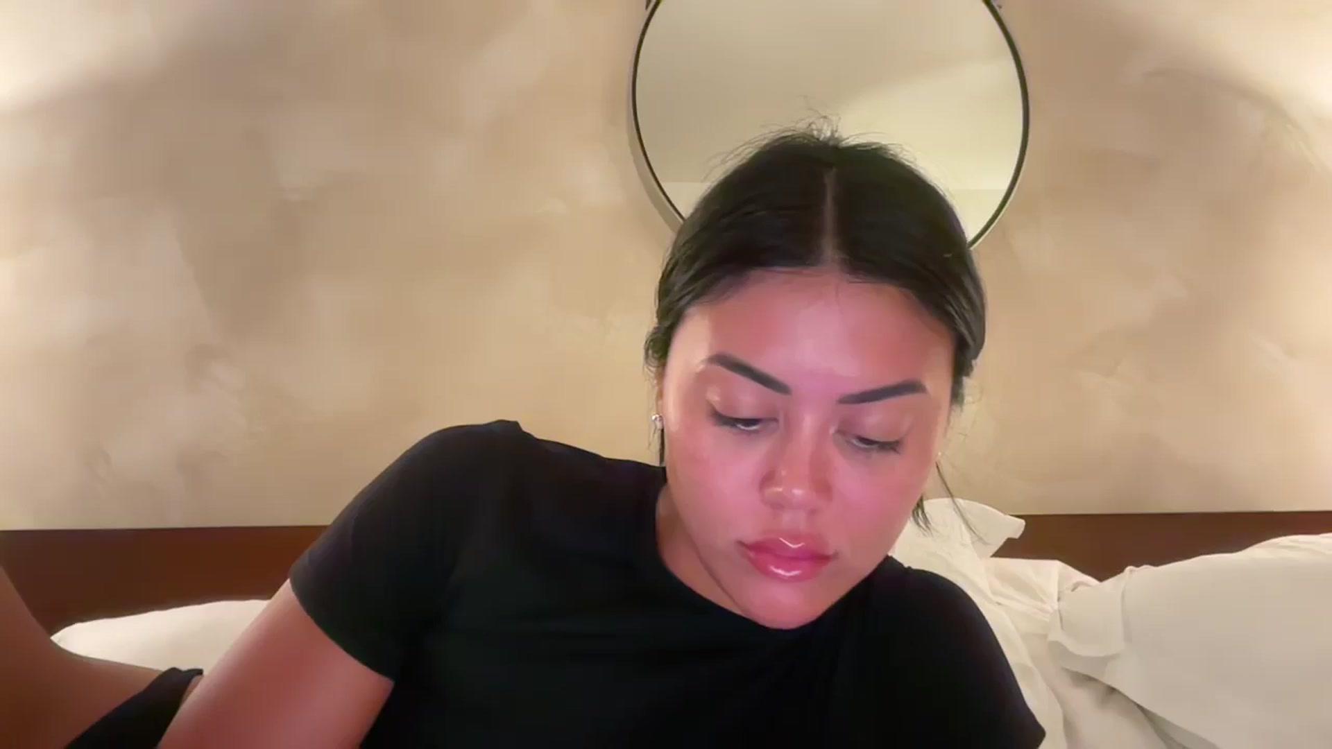 Gallery image thumbnail from alexzamora's myfreecams stream on, 03/16/2025, 06:54 image 13 of 20