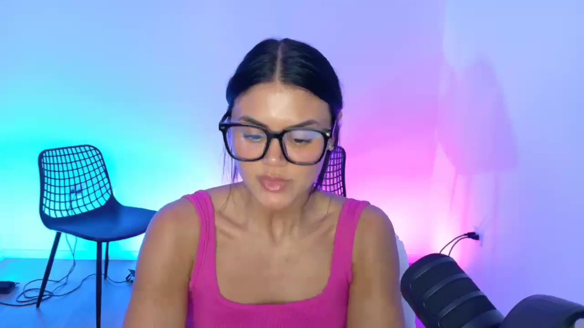 Gallery image thumbnail from alexzamora's myfreecams stream on, 04/01/2025, 02:43 image 5 of 20