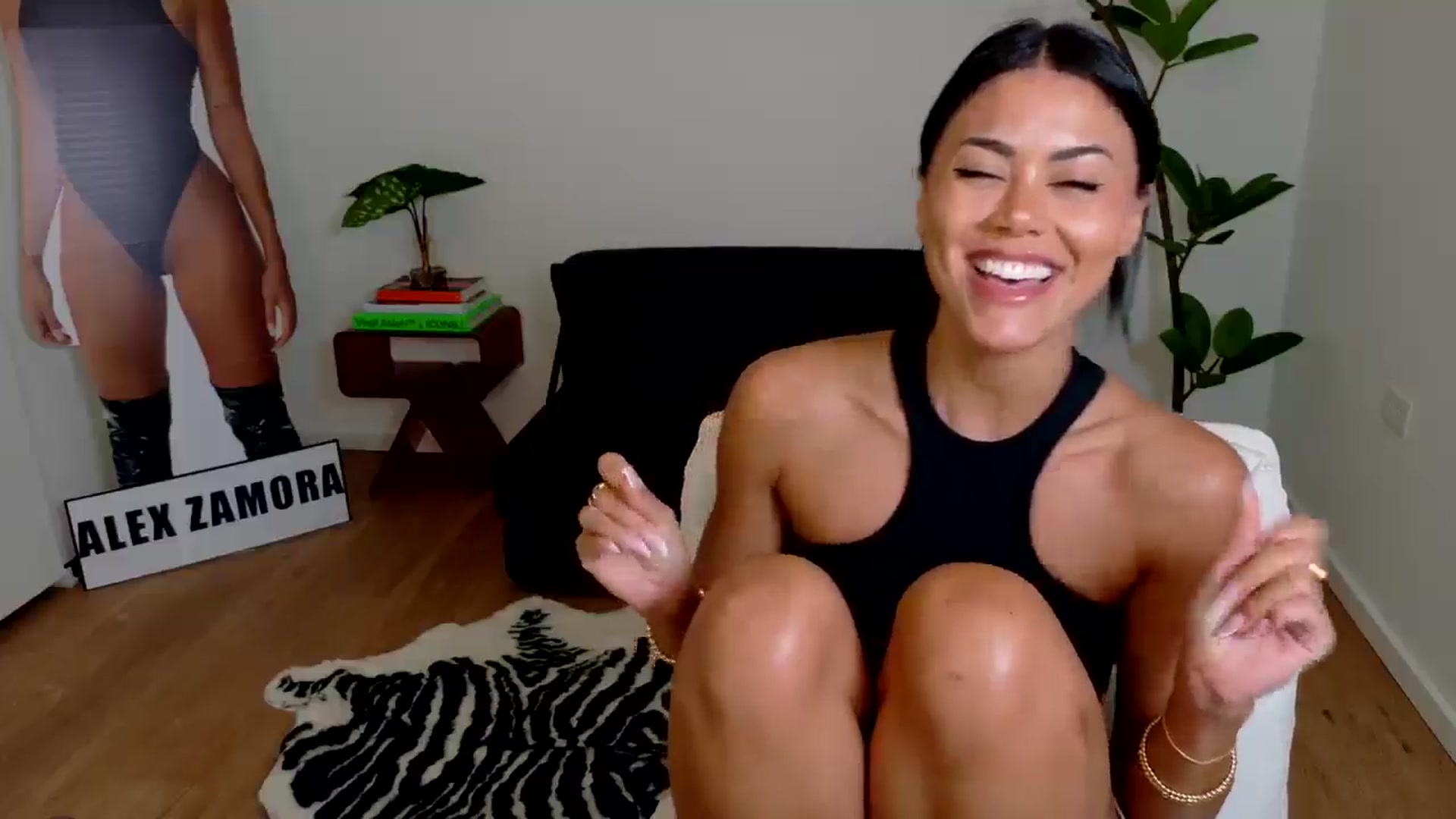 Gallery image thumbnail from alexzamora's myfreecams stream on, 04/24/2025, 05:30 image 20 of 20