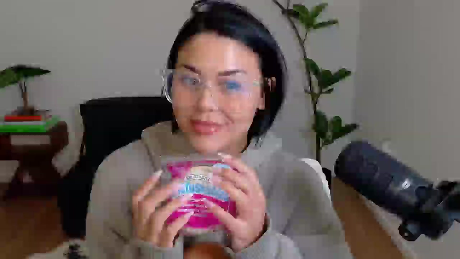 Gallery image thumbnail from alexzamora's myfreecams stream on, 04/25/2025, 05:24 image 2 of 20