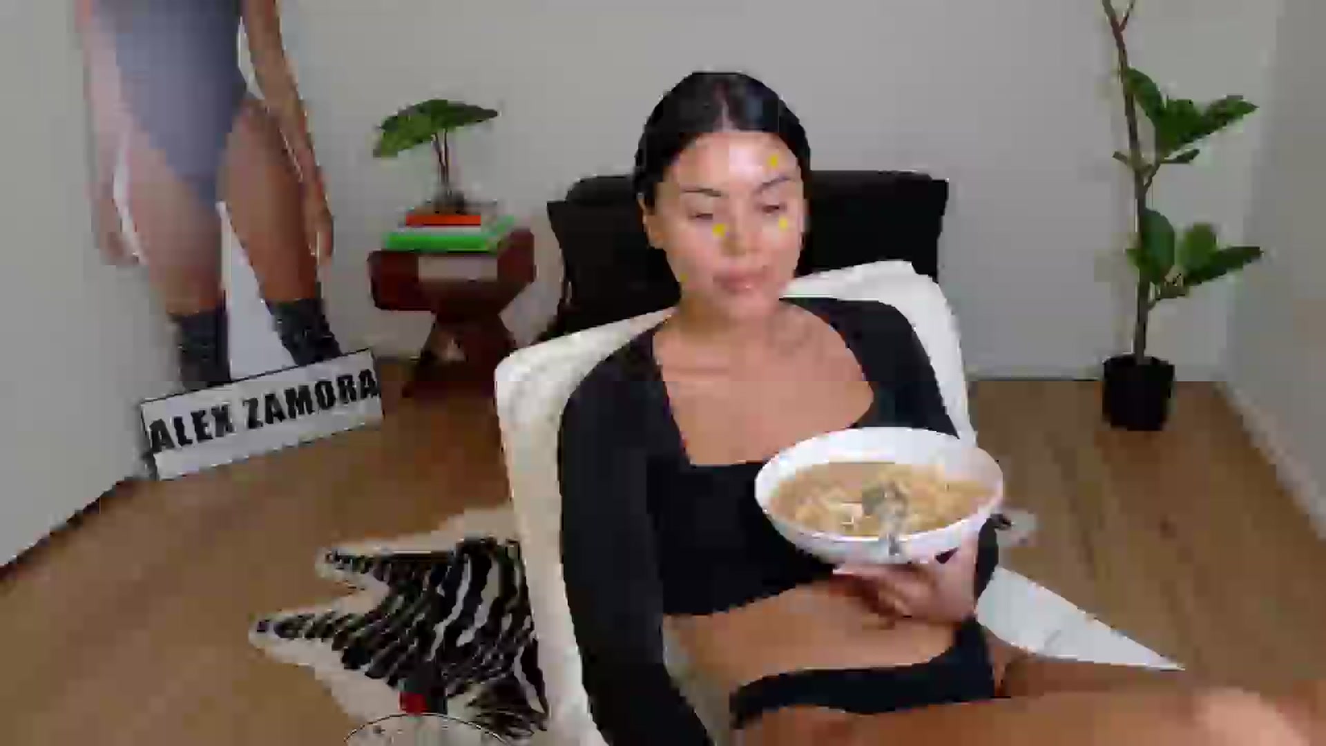 Gallery image thumbnail from alexzamora's myfreecams stream on, 04/27/2025, 05:38 image 15 of 20