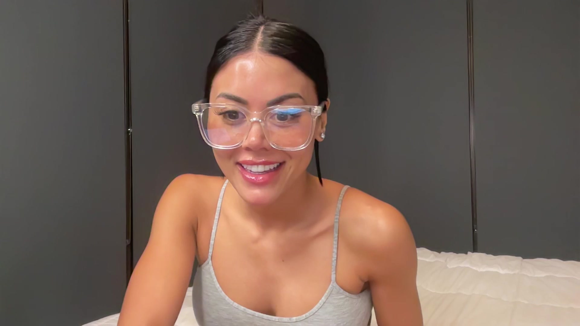 Gallery image thumbnail from alexzamora's myfreecams stream on, 03/10/2026, 05:05 image 12 of 20