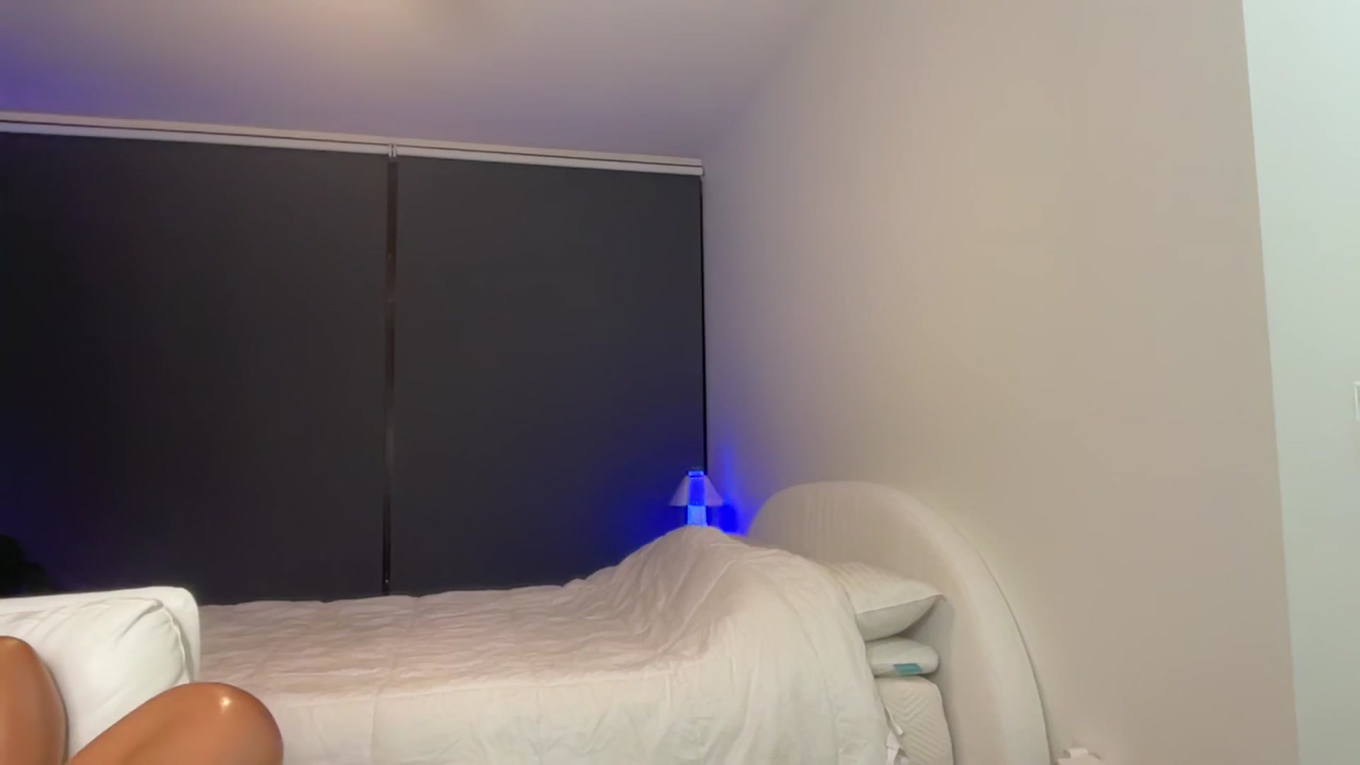 Gallery image thumbnail from alexzamora's myfreecams stream on, 03/31/2026, 04:23 image 7 of 20