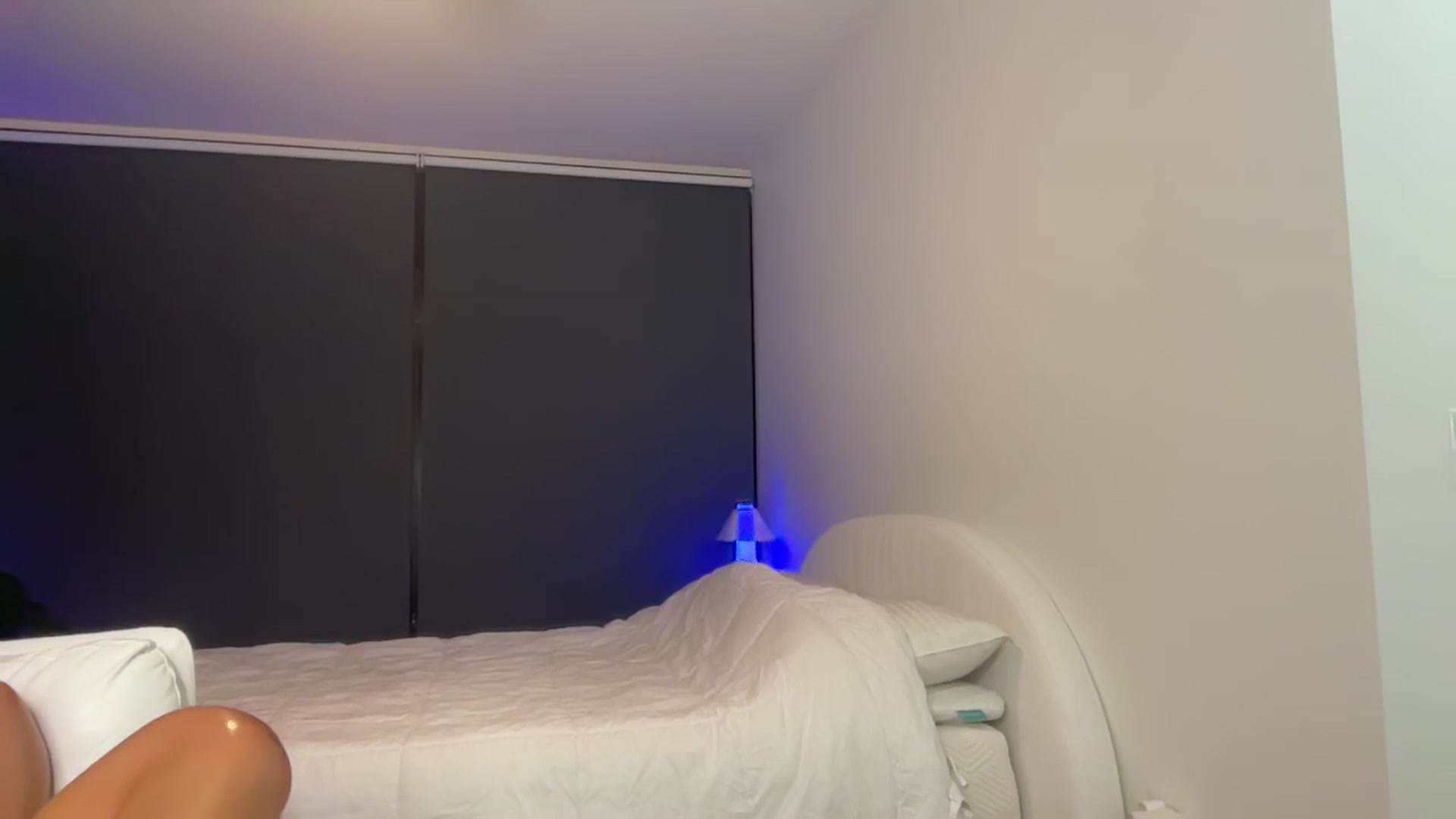 Gallery image thumbnail from alexzamora's myfreecams stream on, 03/31/2026, 04:23 image 6 of 20