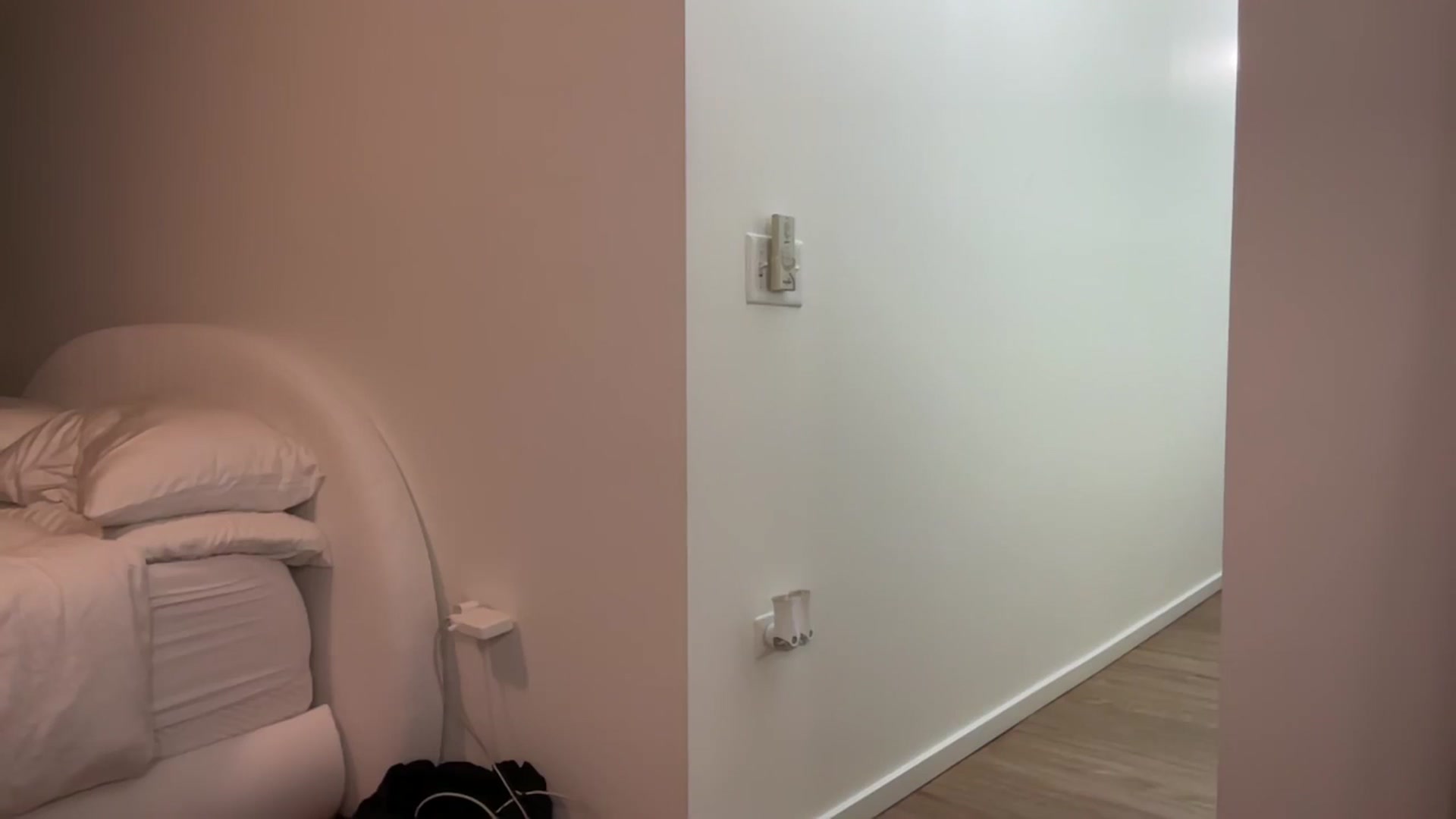 Gallery image thumbnail from alexzamora's myfreecams stream on, 04/15/2026, 04:44 image 12 of 20
