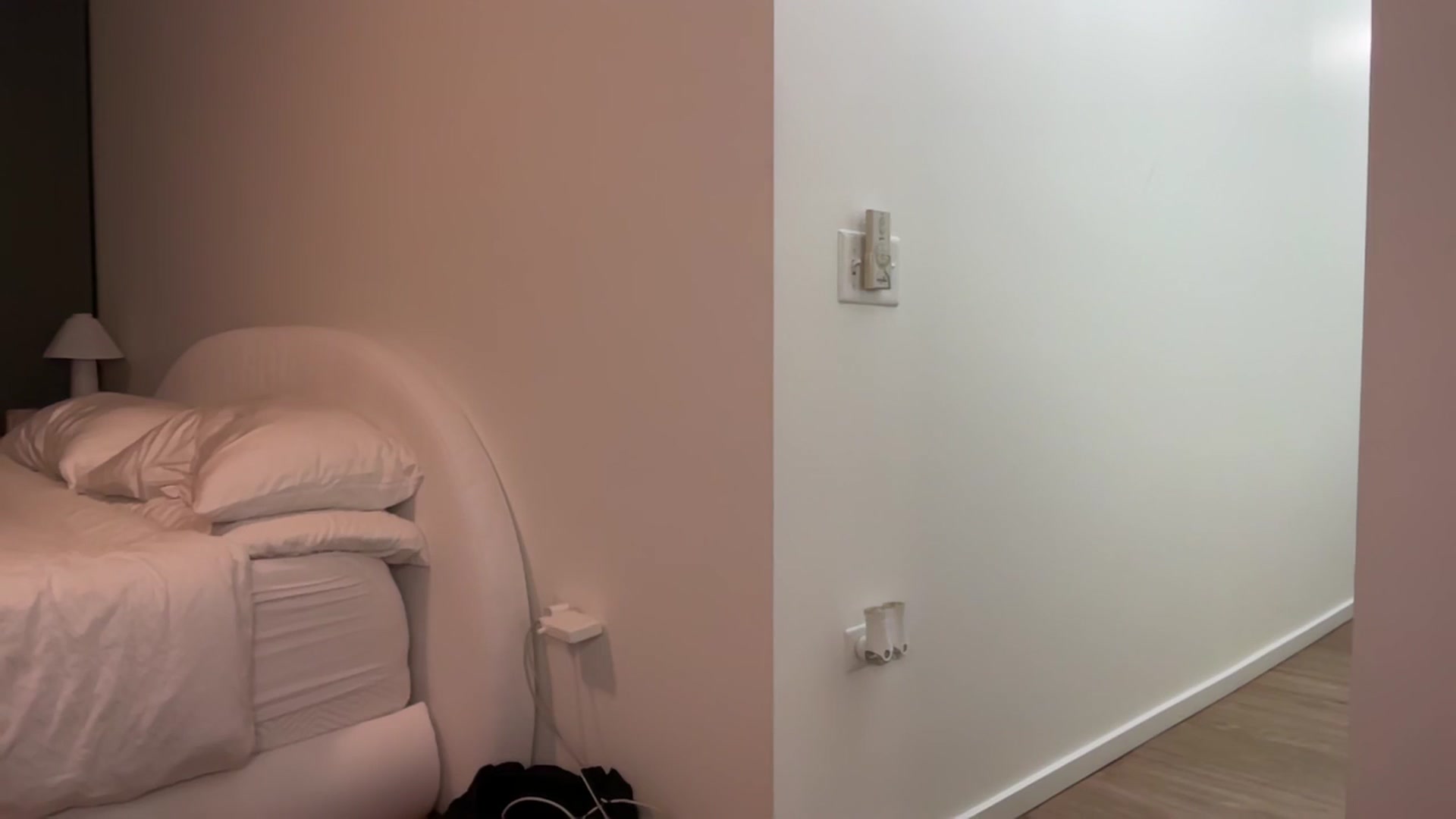 Gallery image thumbnail from alexzamora's myfreecams stream on, 04/15/2026, 04:44 image 15 of 20