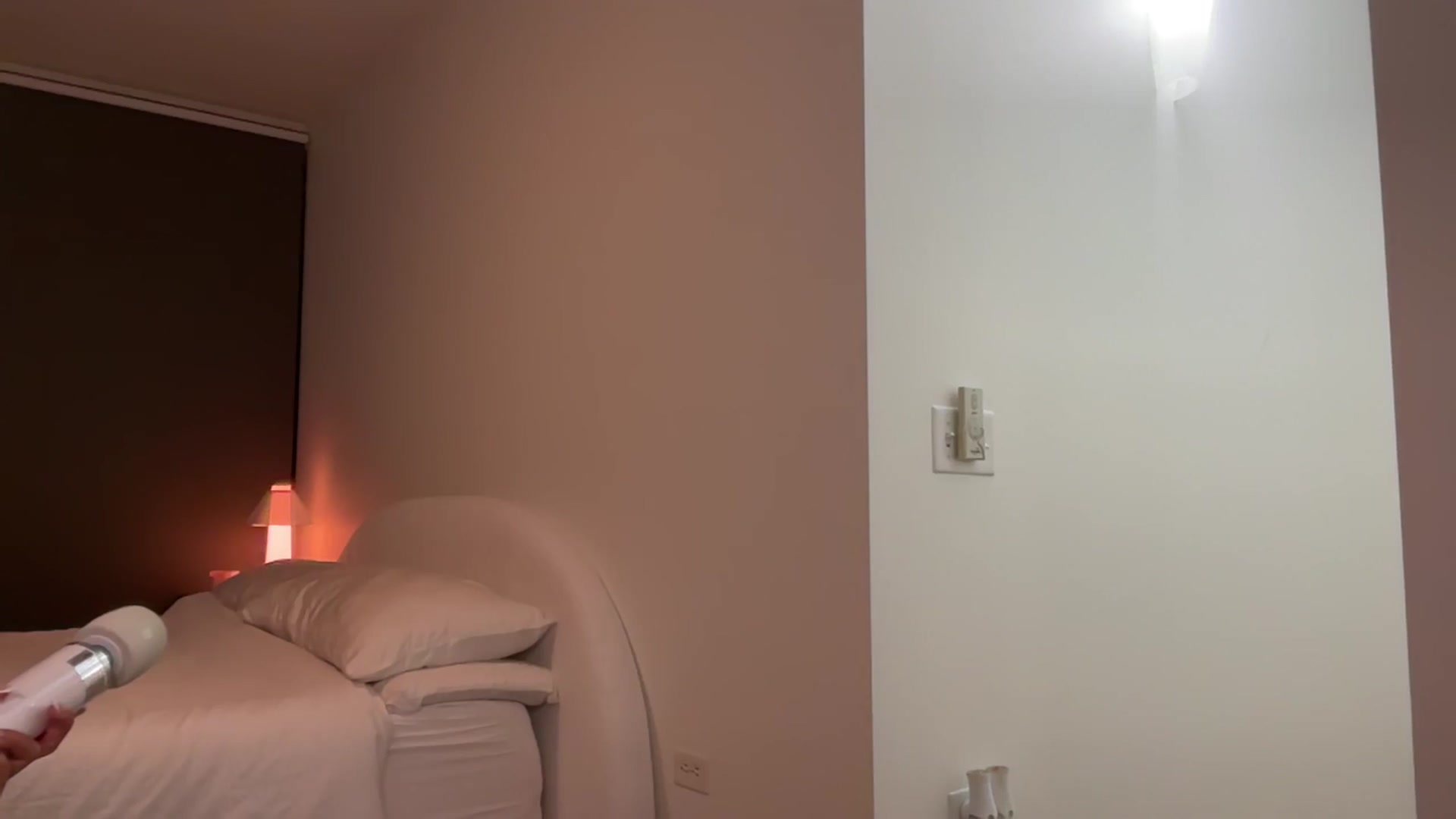 Gallery image thumbnail from alexzamora's myfreecams stream on, 04/27/2026, 05:32 image 12 of 20