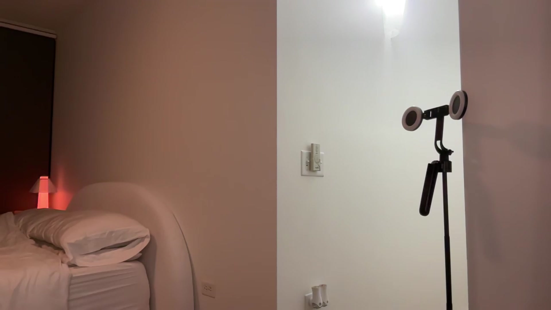 Gallery image thumbnail from alexzamora's myfreecams stream on, 05/07/2026, 04:50 image 11 of 20