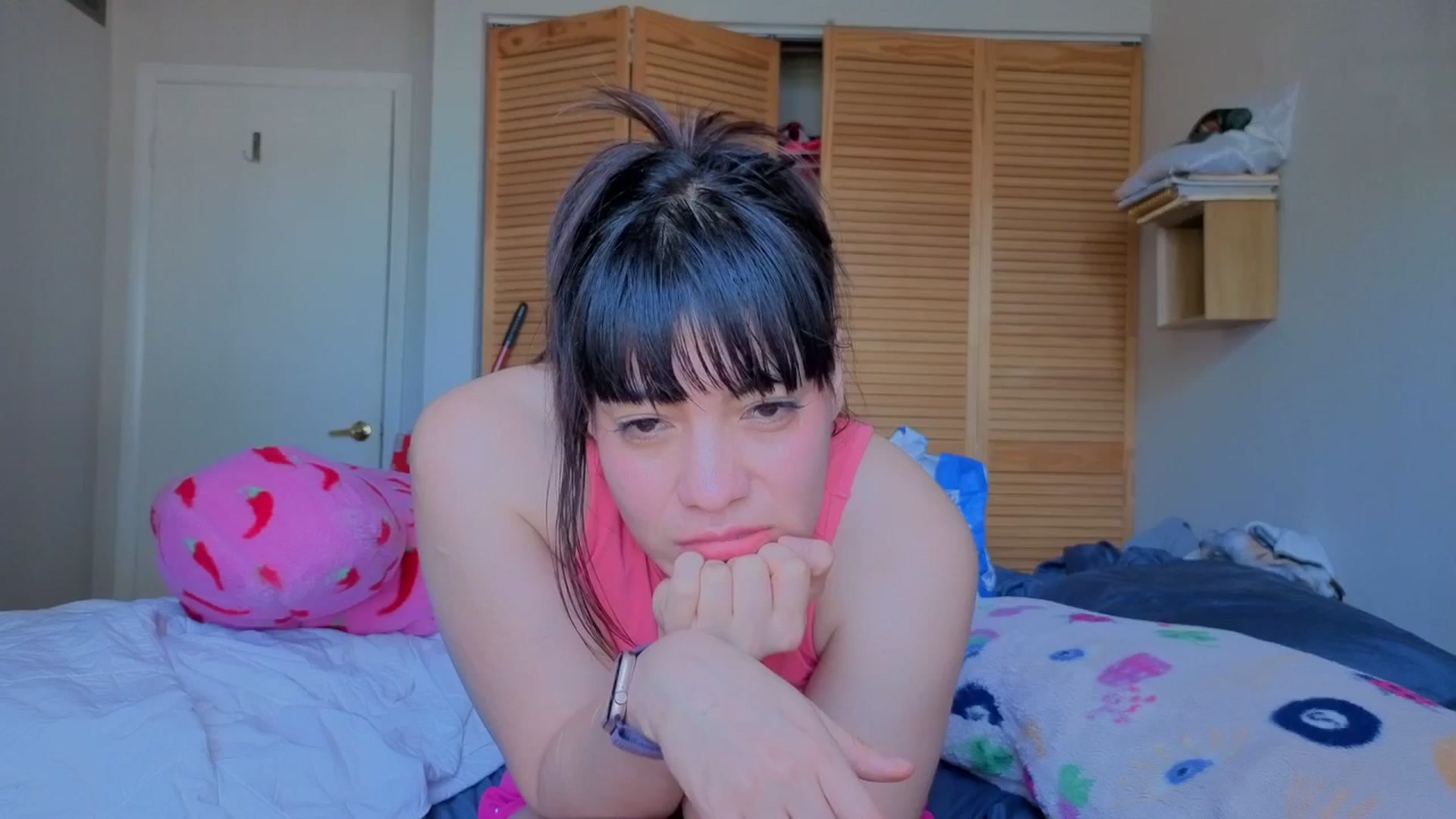 Gallery image thumbnail from ali696146's myfreecams stream on, 12/25/2025, 16:32 image 16 of 20