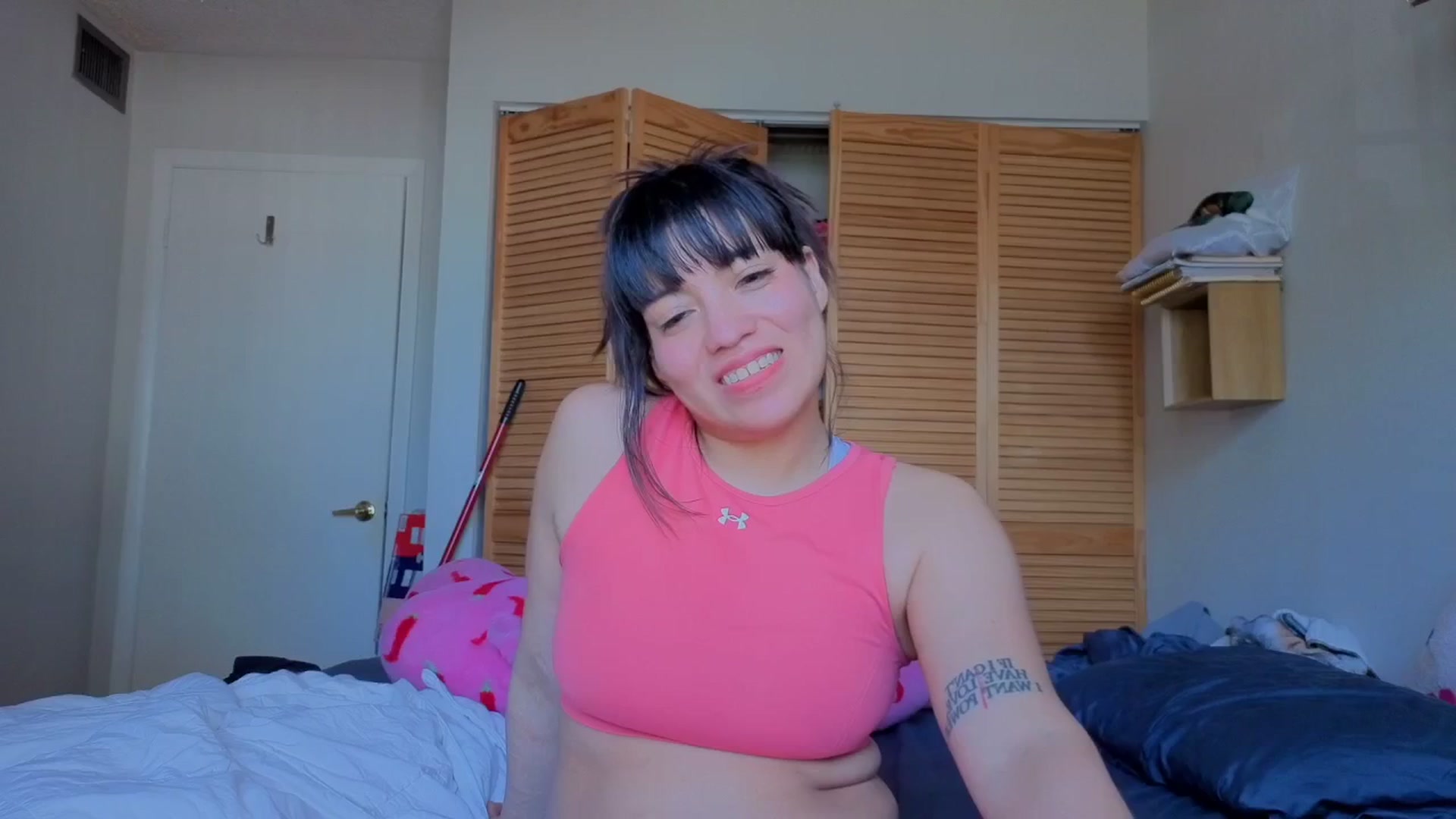Gallery image thumbnail from ali696146's myfreecams stream on, 12/25/2025, 16:32 image 7 of 20
