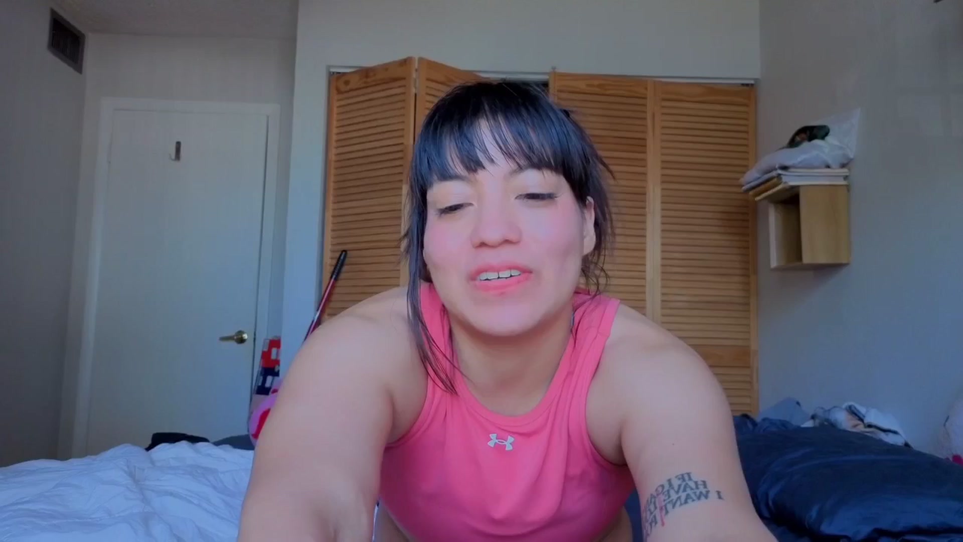 Gallery image thumbnail from ali696146's myfreecams stream on, 12/25/2025, 16:32 image 9 of 20