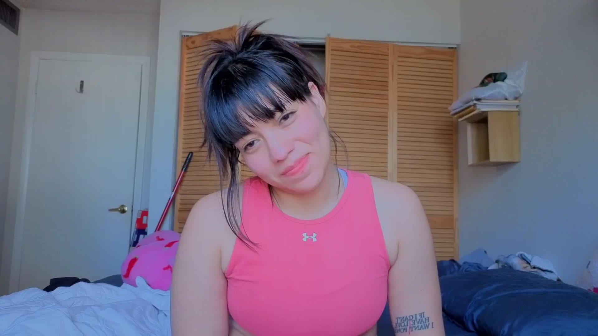 Gallery image thumbnail from ali696146's myfreecams stream on, 12/25/2025, 16:32 image 1 of 20