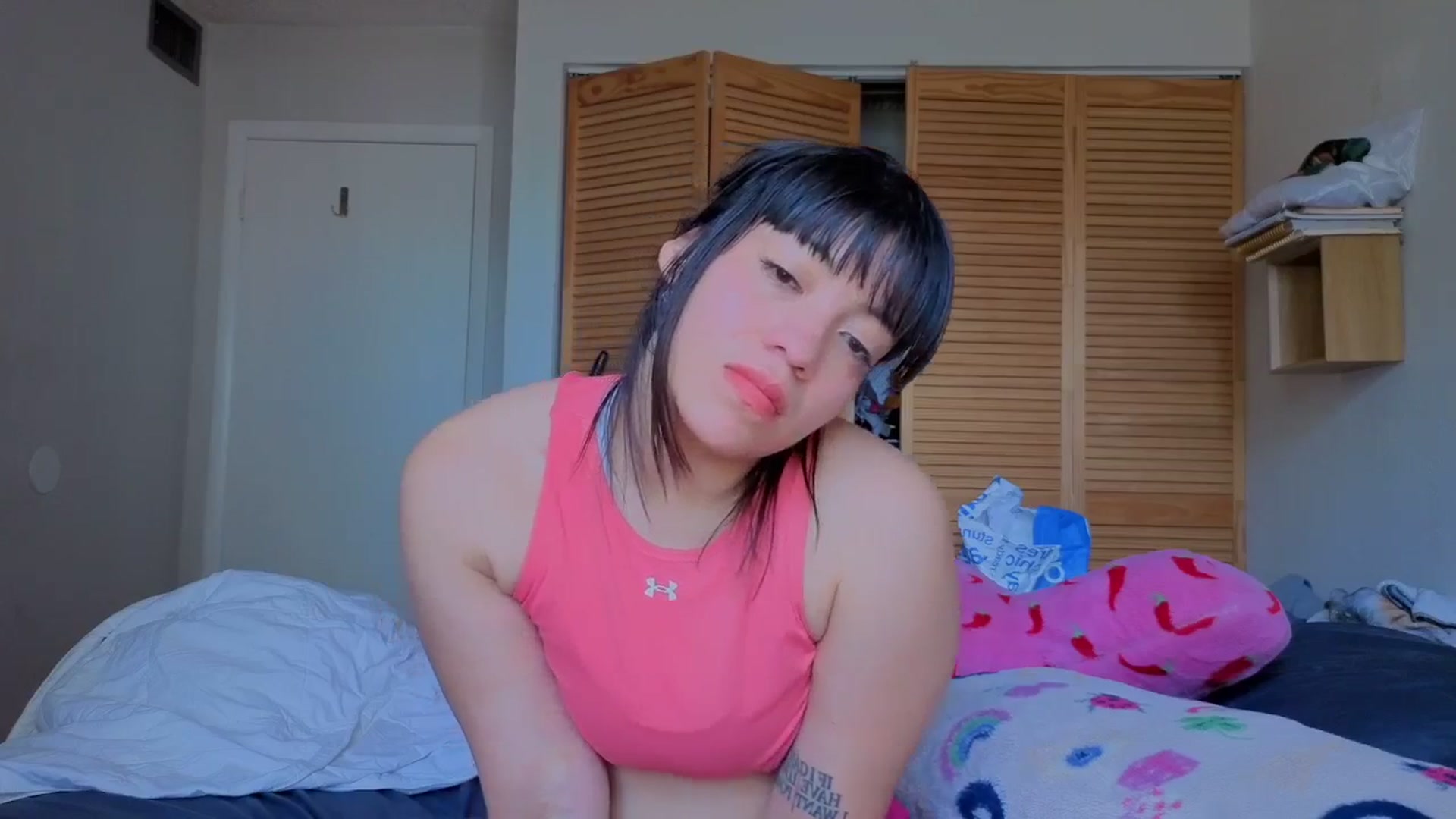 Gallery image thumbnail from ali696146's myfreecams stream on, 12/25/2025, 17:38 image 10 of 20