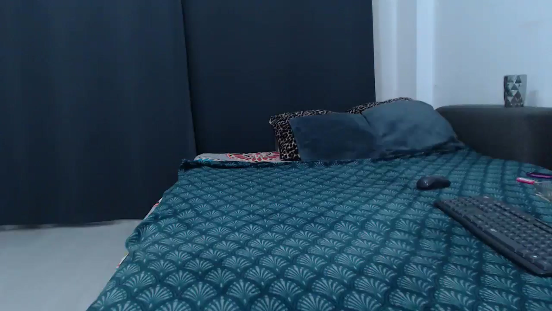 Gallery image thumbnail from ali_skny's myfreecams stream on, 12/31/2024, 12:51 image 18 of 20