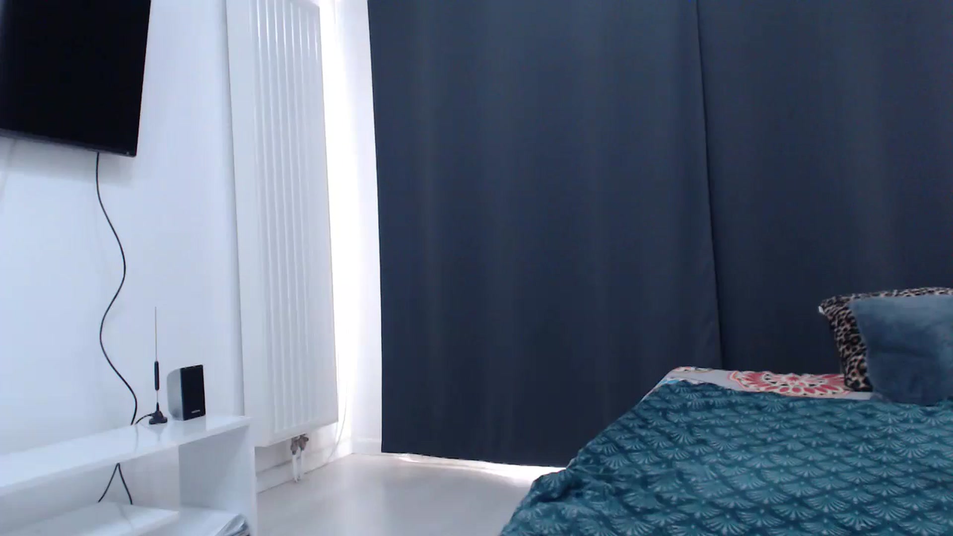 Gallery image thumbnail from ali_skny's myfreecams stream on, 01/01/2025, 11:37 image 12 of 20