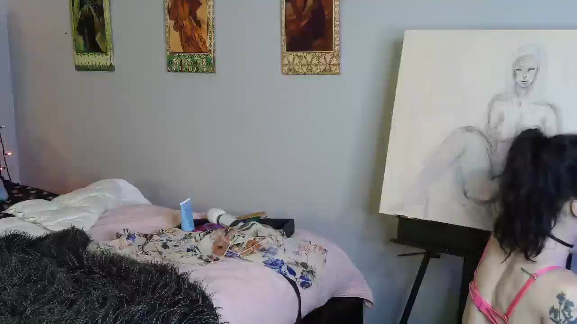 Gallery image thumbnail from alibotica's myfreecams stream on, 04/04/2025, 09:22 image 17 of 20
