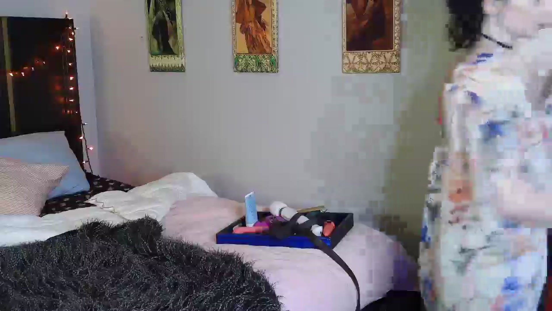 Gallery image thumbnail from alibotica's myfreecams stream on, 04/04/2025, 09:22 image 7 of 20