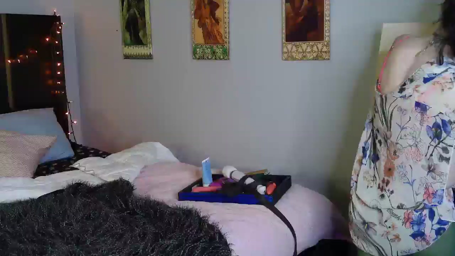 Gallery image thumbnail from alibotica's myfreecams stream on, 04/04/2025, 09:22 image 4 of 20