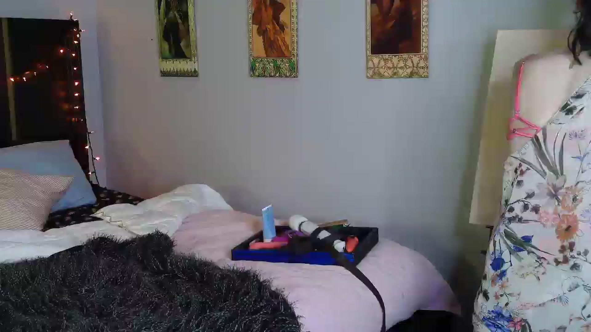 Gallery image thumbnail from alibotica's myfreecams stream on, 04/04/2025, 09:22 image 2 of 20