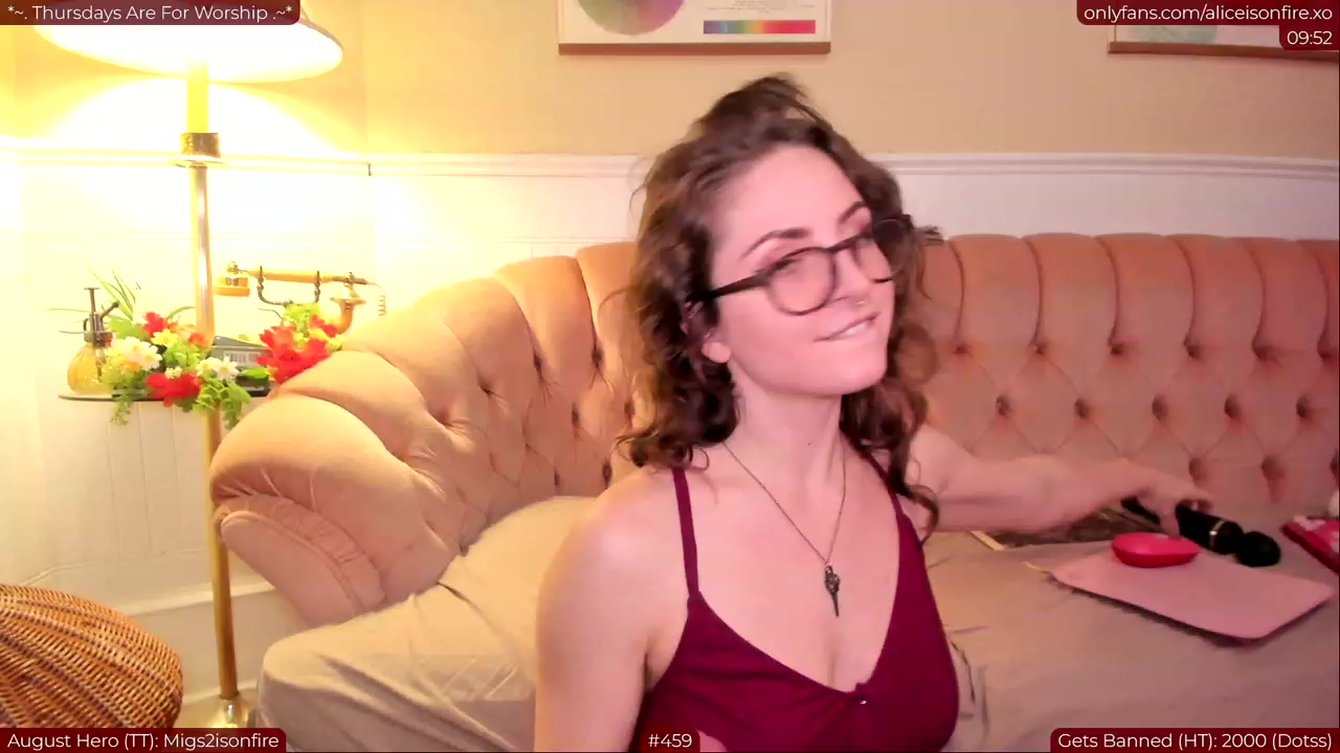 Gallery image thumbnail from aliceGPT's myfreecams stream on, 08/18/2023, 08:12 image 13 of 20