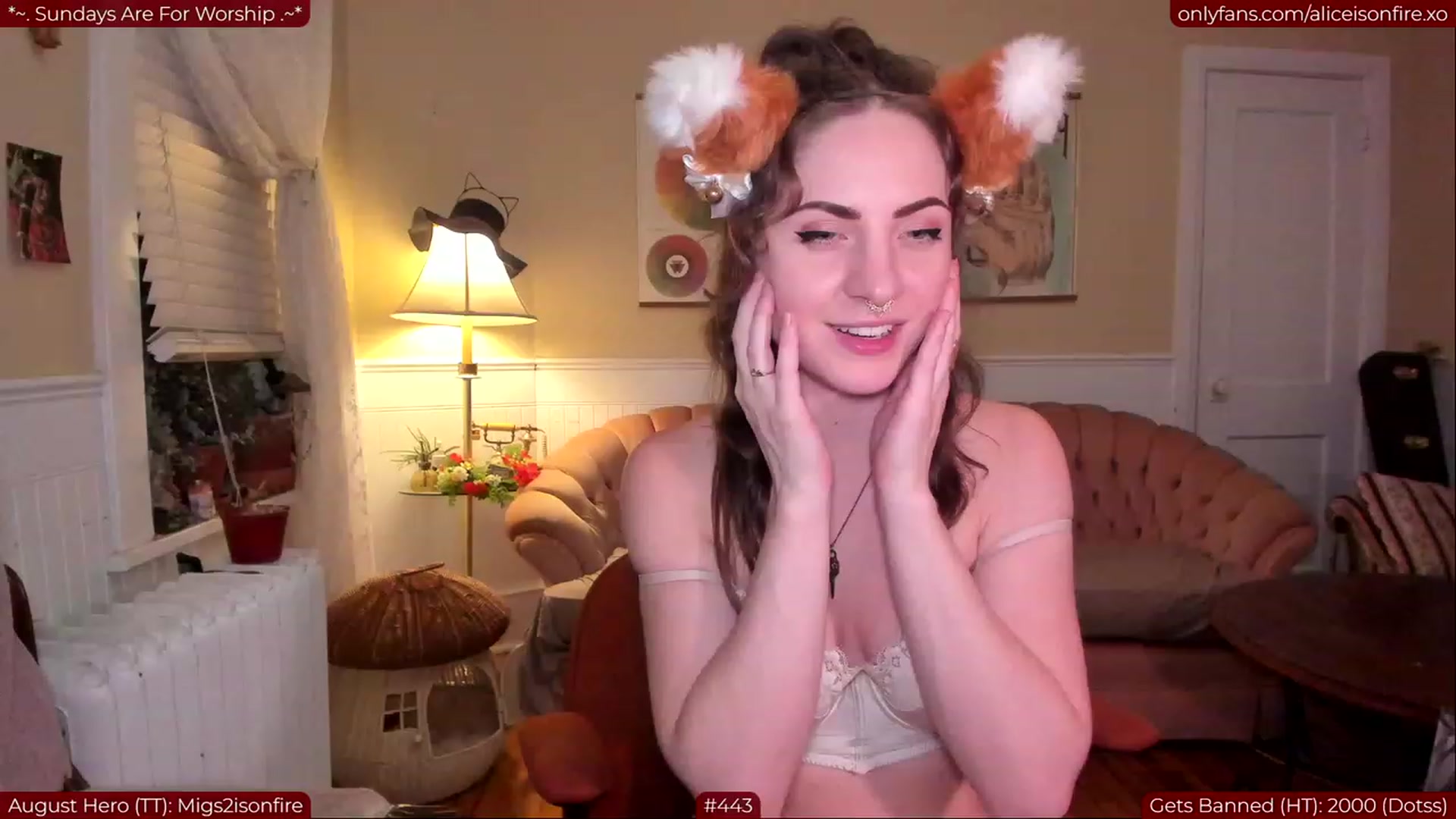 Gallery image thumbnail from aliceGPT's myfreecams stream on, 08/21/2023, 06:34 image 9 of 20