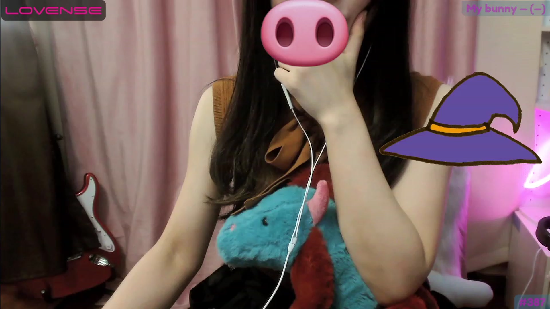 Gallery image thumbnail from alice______'s myfreecams stream on, 06/04/2023, 04:41 image 9 of 20