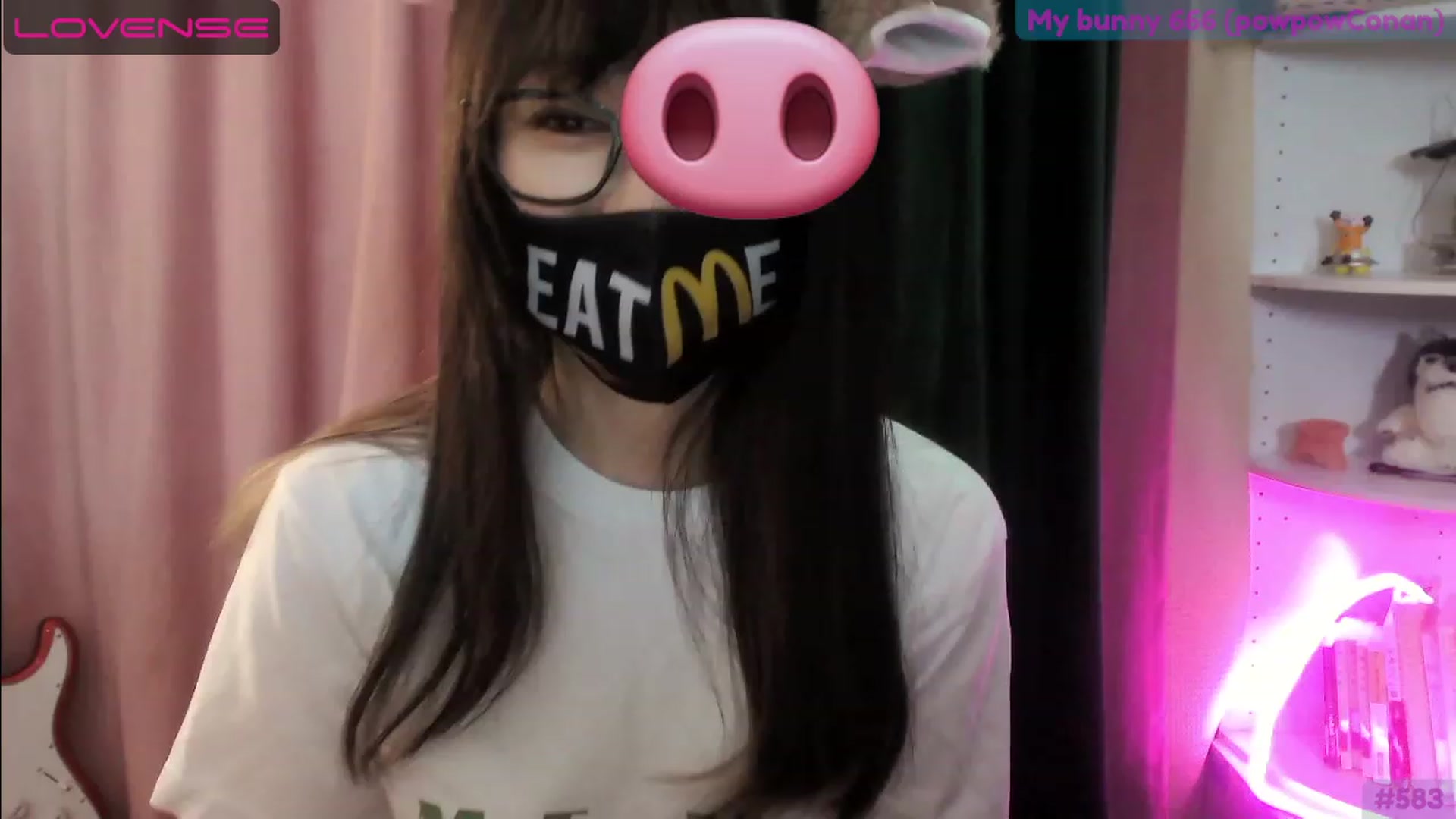 Gallery image thumbnail from alice______'s myfreecams stream on, 06/11/2023, 05:44 image 7 of 20