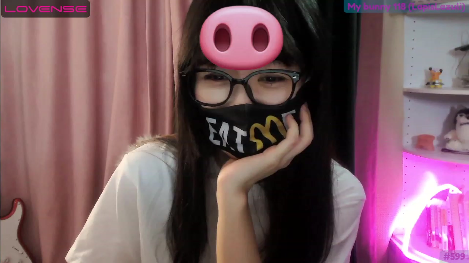 Gallery image thumbnail from alice______'s myfreecams stream on, 06/11/2023, 05:44 image 4 of 20