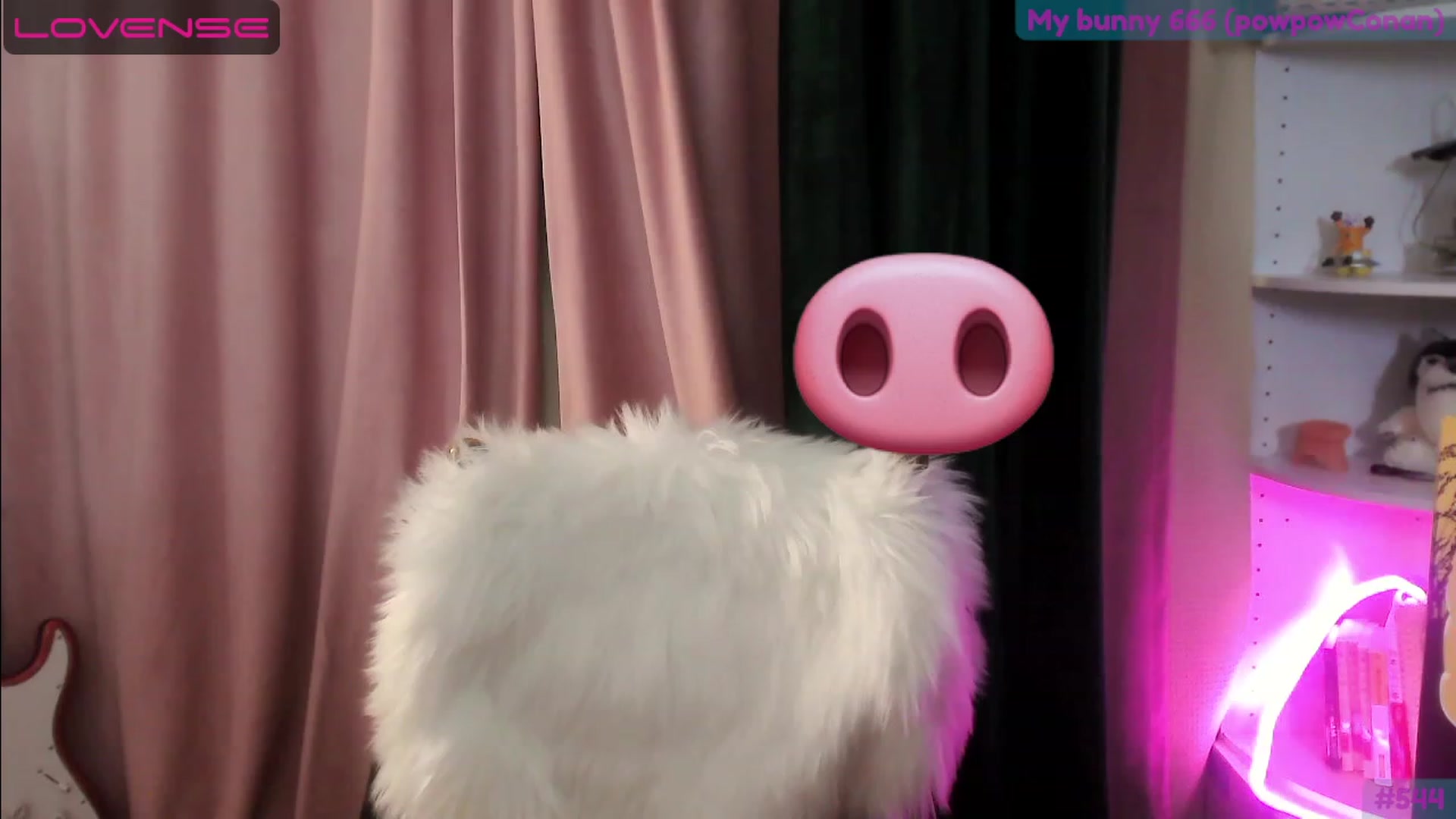 Gallery image thumbnail from alice______'s myfreecams stream on, 06/11/2023, 05:44 image 17 of 20