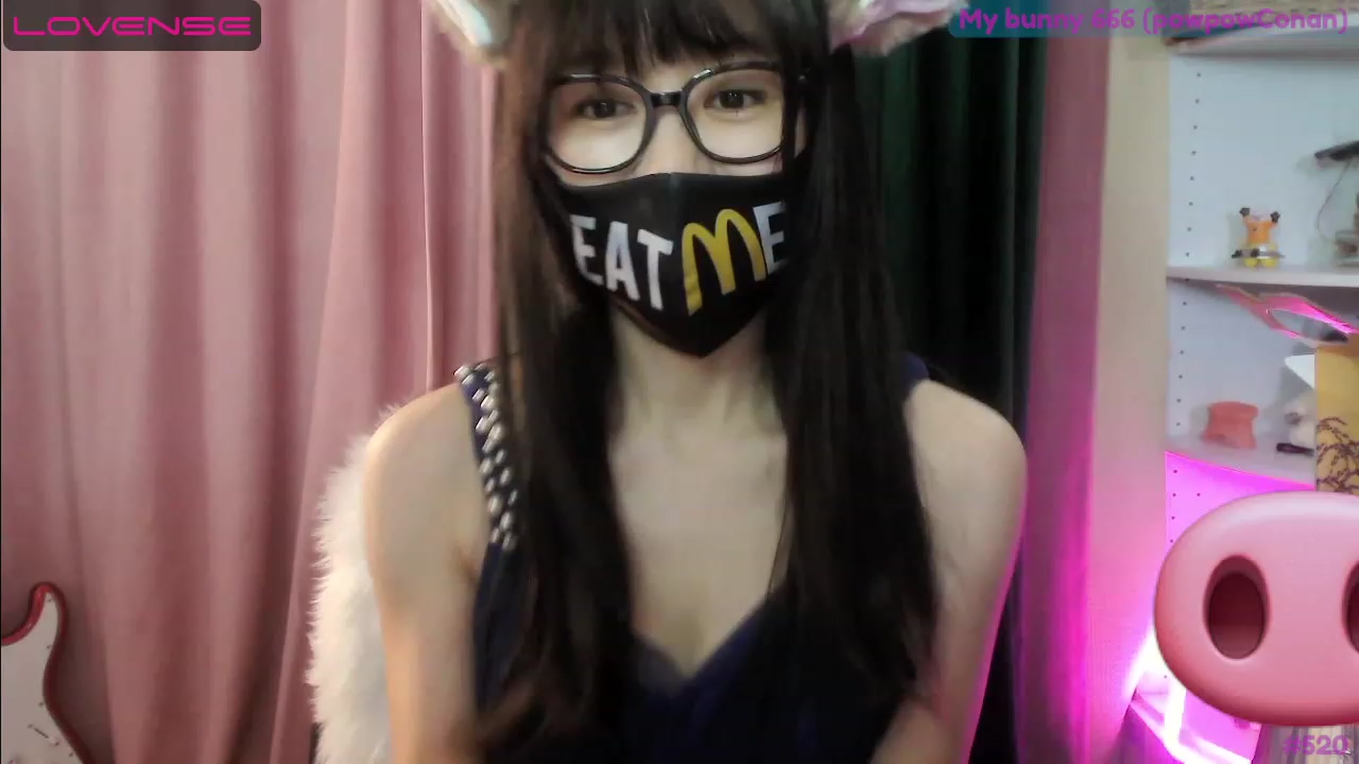 Gallery image thumbnail from alice______'s myfreecams stream on, 06/11/2023, 06:42 image 6 of 20