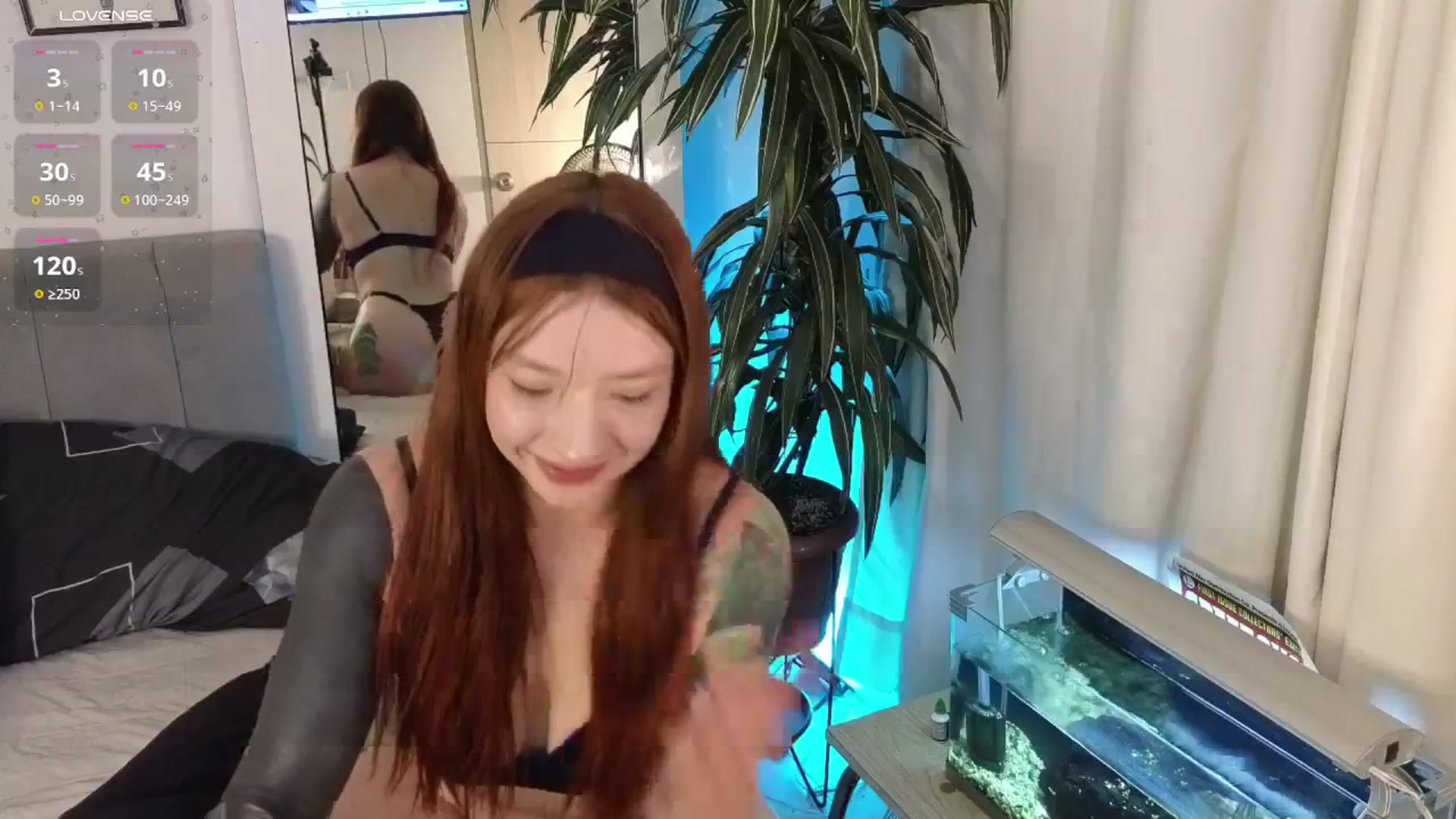 Gallery image thumbnail from alice_xxx_'s myfreecams stream on, 08/24/2025, 24:27 image 6 of 20