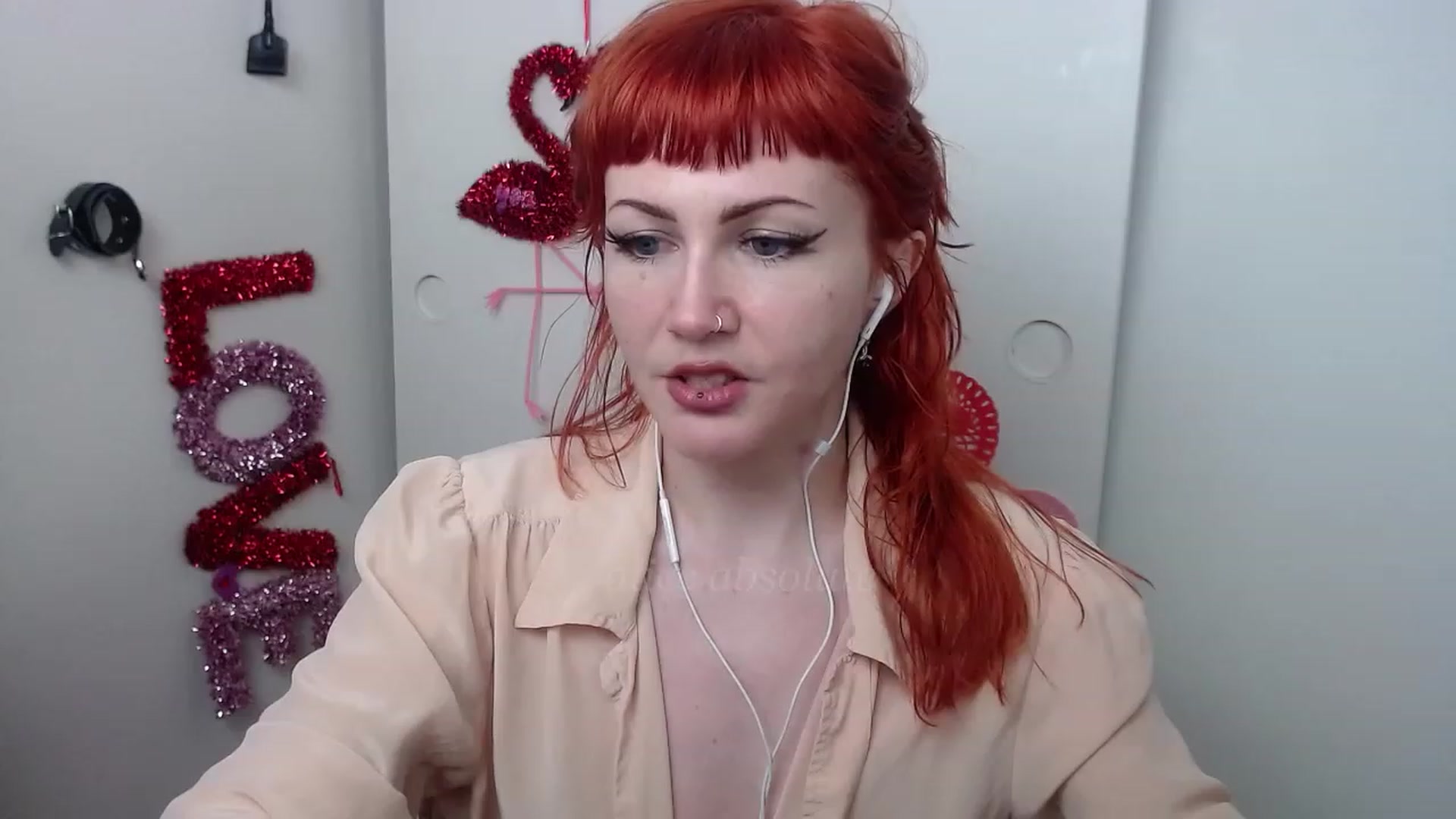 Gallery image thumbnail from aliceabs0lute's myfreecams stream on, 02/01/2023, 22:38 image 7 of 20