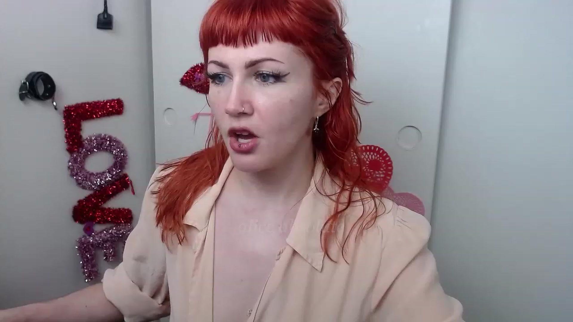 Gallery image thumbnail from aliceabs0lute's myfreecams stream on, 02/01/2023, 22:38 image 8 of 20