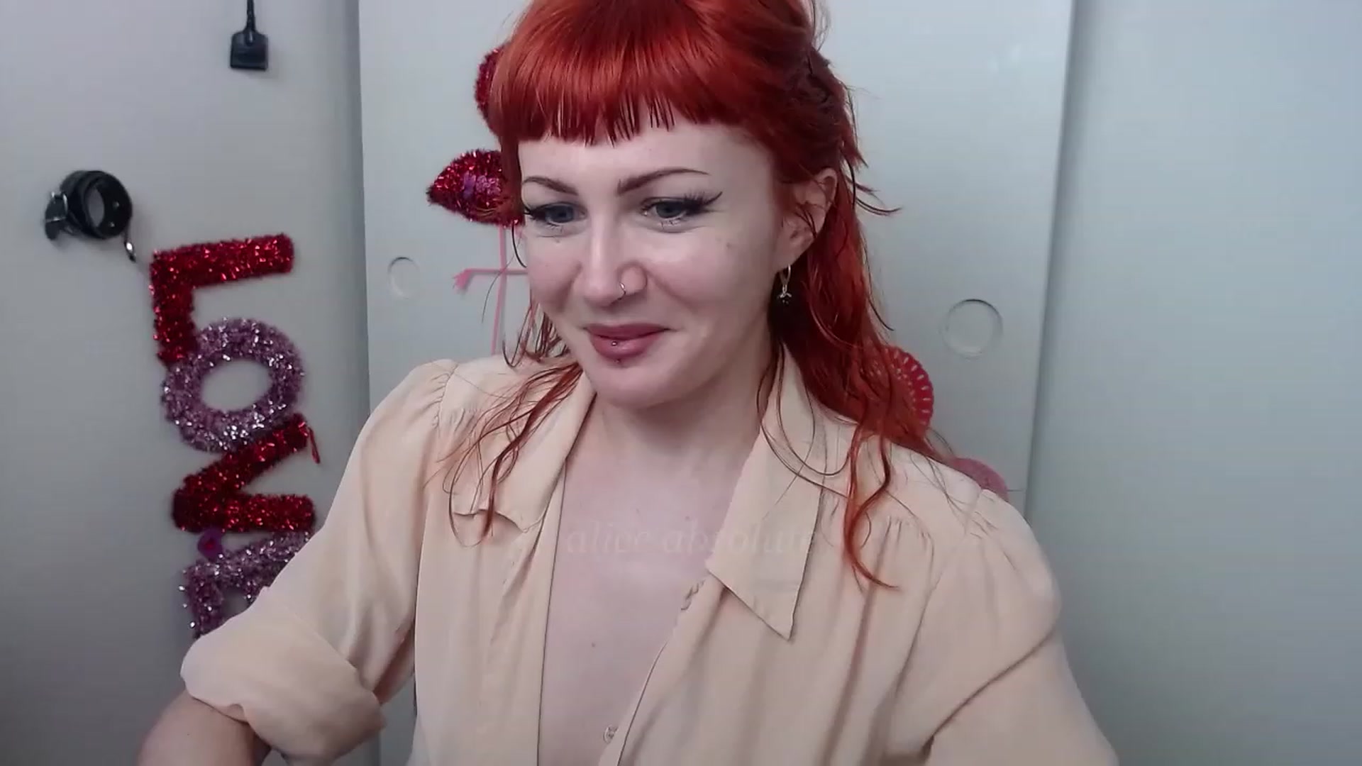 Gallery image thumbnail from aliceabs0lute's myfreecams stream on, 02/01/2023, 22:38 image 9 of 20