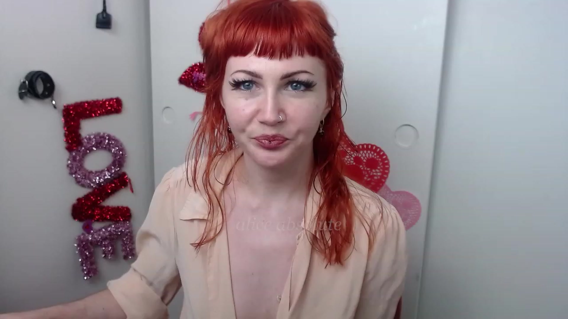 Gallery image thumbnail from aliceabs0lute's myfreecams stream on, 02/01/2023, 22:38 image 16 of 20