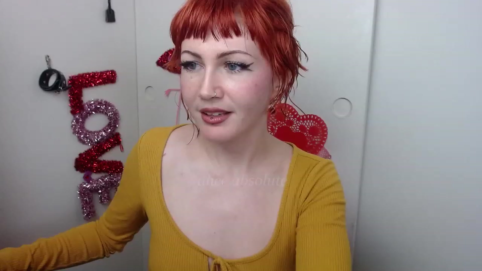 Gallery image thumbnail from aliceabs0lute's myfreecams stream on, 02/05/2023, 23:50 image 2 of 20