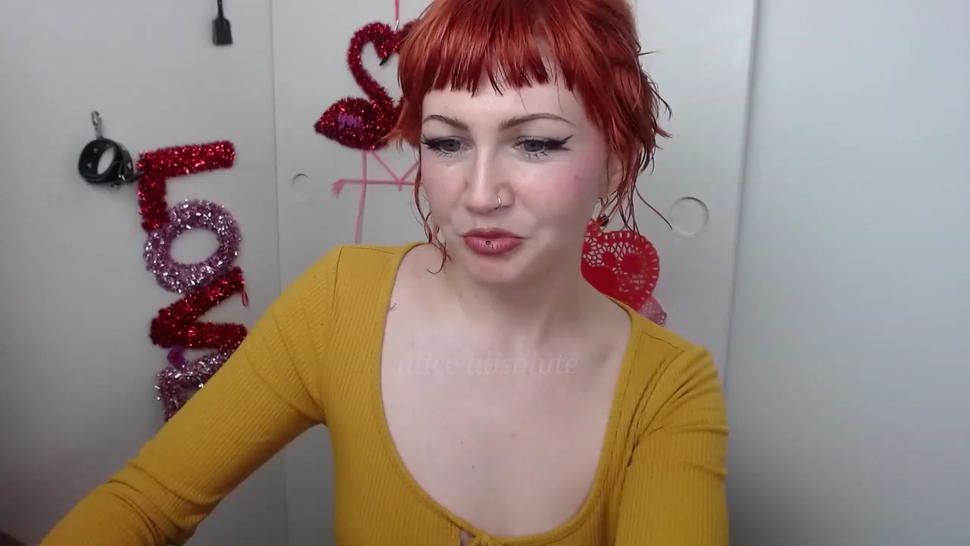 Gallery image thumbnail from aliceabs0lute's myfreecams stream on, 02/05/2023, 23:50 image 9 of 20