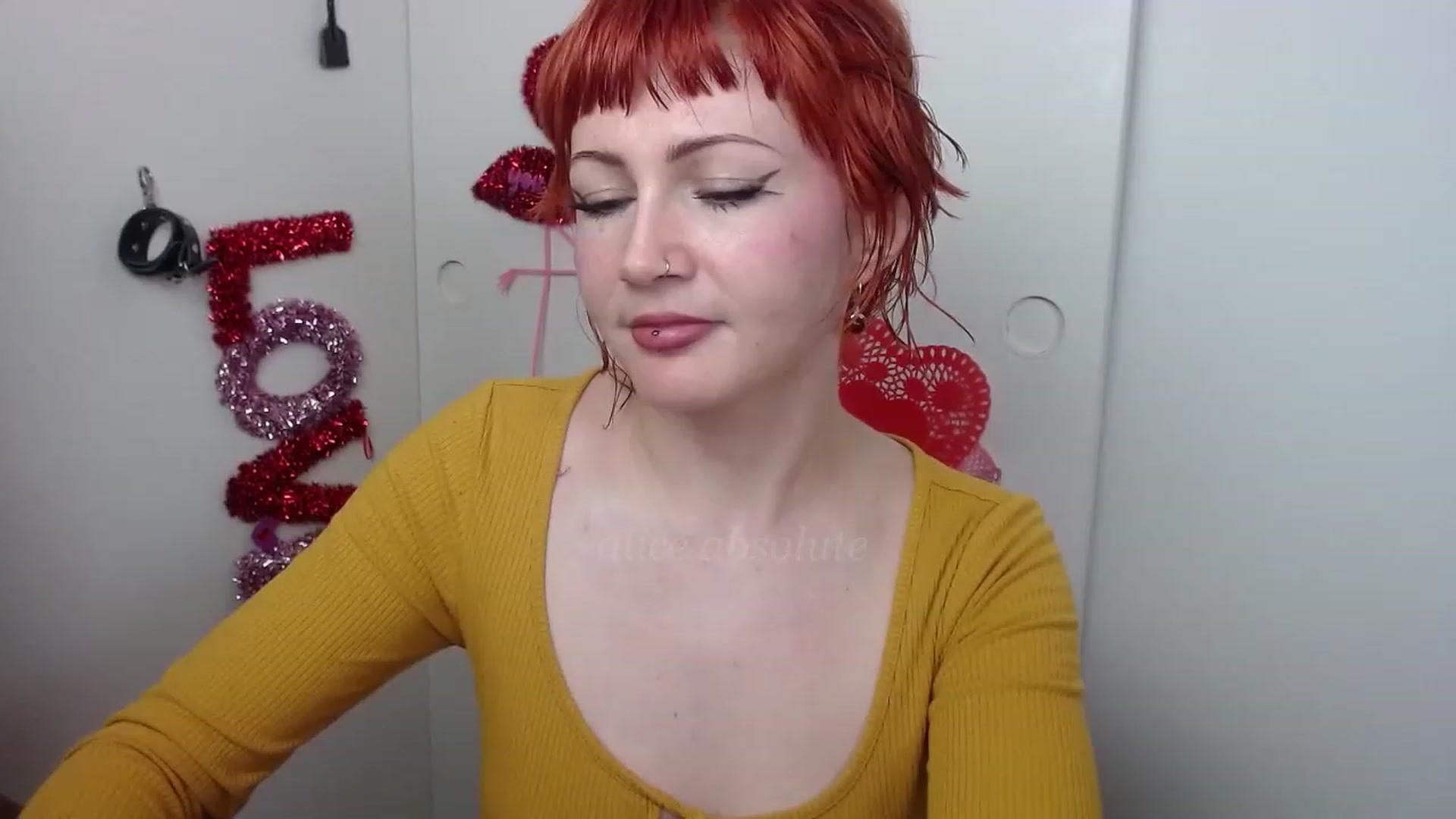 Gallery image thumbnail from aliceabs0lute's myfreecams stream on, 02/05/2023, 23:50 image 8 of 20