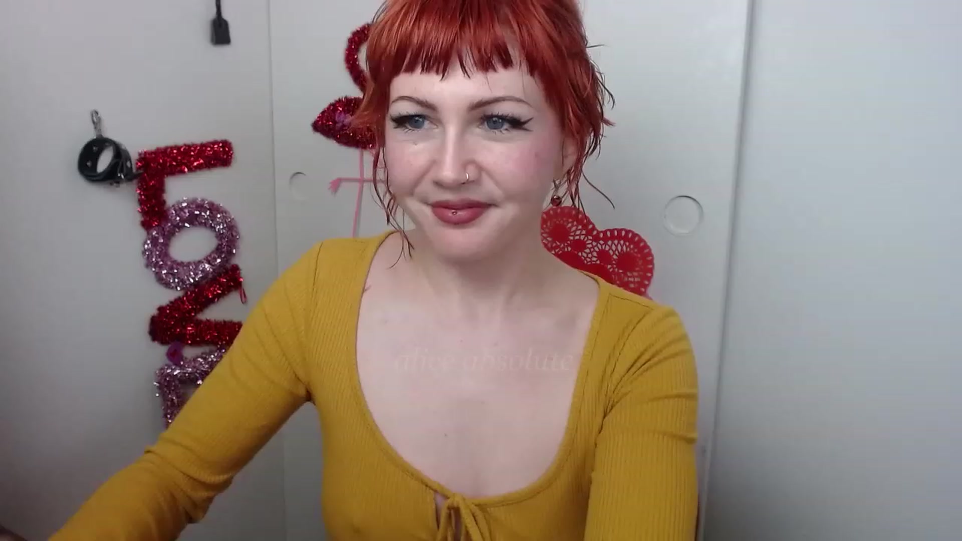 Gallery image thumbnail from aliceabs0lute's myfreecams stream on, 02/05/2023, 23:50 image 6 of 20