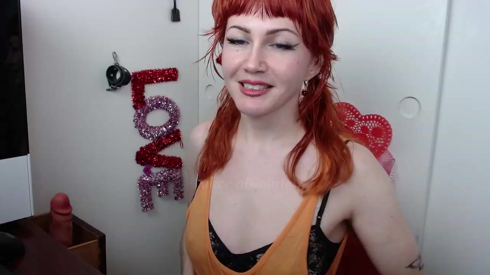 Gallery image thumbnail from aliceabs0lute's myfreecams stream on, 02/06/2023, 22:31 image 7 of 20