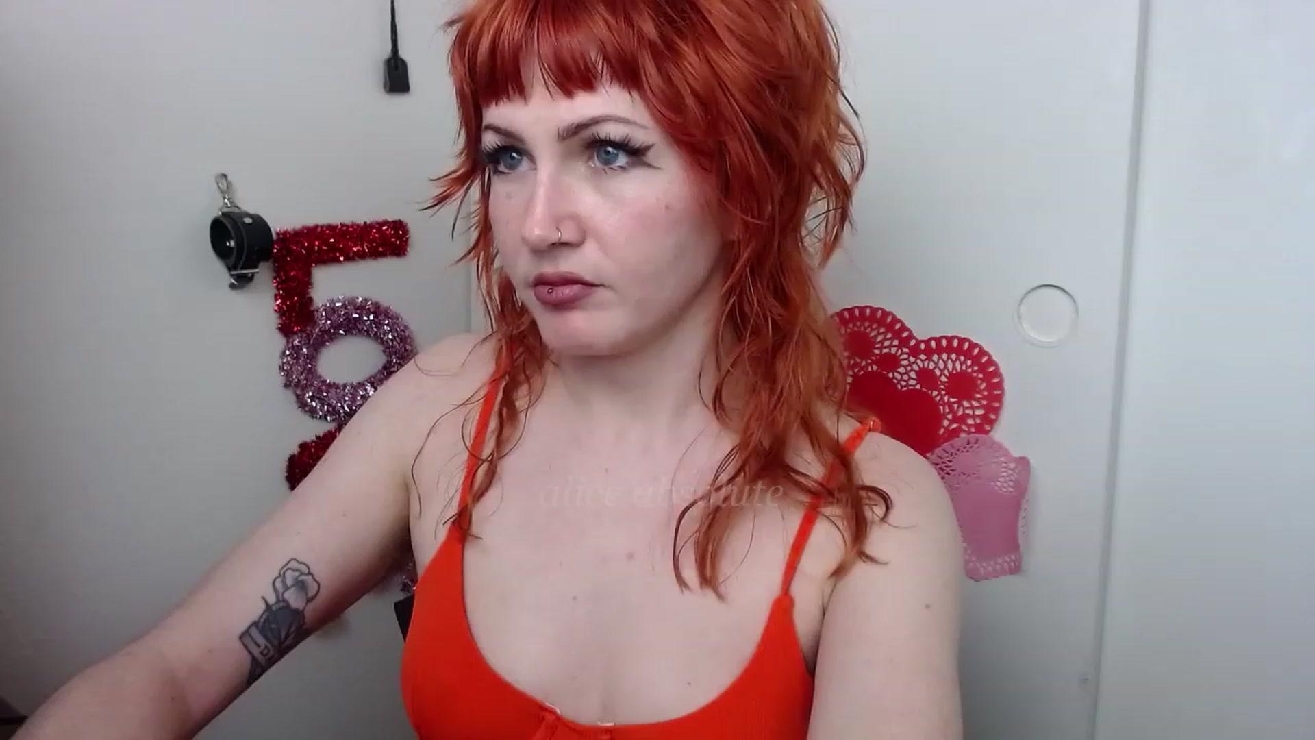 Gallery image thumbnail from aliceabs0lute's myfreecams stream on, 02/10/2023, 22:54 image 9 of 20