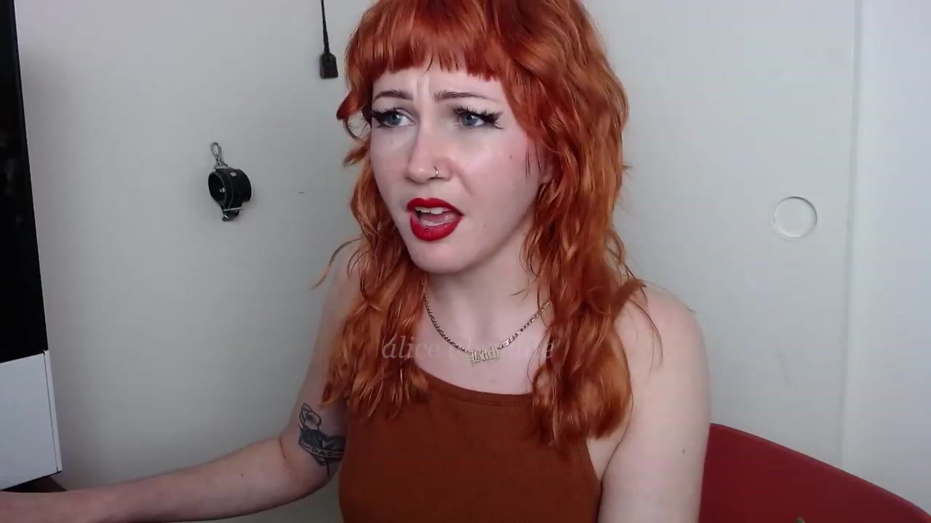 Gallery image thumbnail from aliceabs0lute's myfreecams stream on, 02/20/2023, 23:38 image 9 of 20