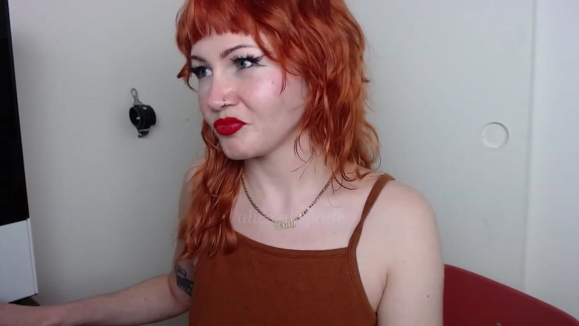Gallery image thumbnail from aliceabs0lute's myfreecams stream on, 02/20/2023, 23:38 image 6 of 20