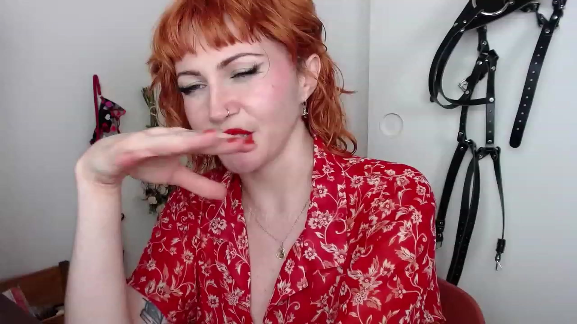 Gallery image thumbnail from aliceabs0lute's myfreecams stream on, 03/06/2023, 19:20 image 18 of 20