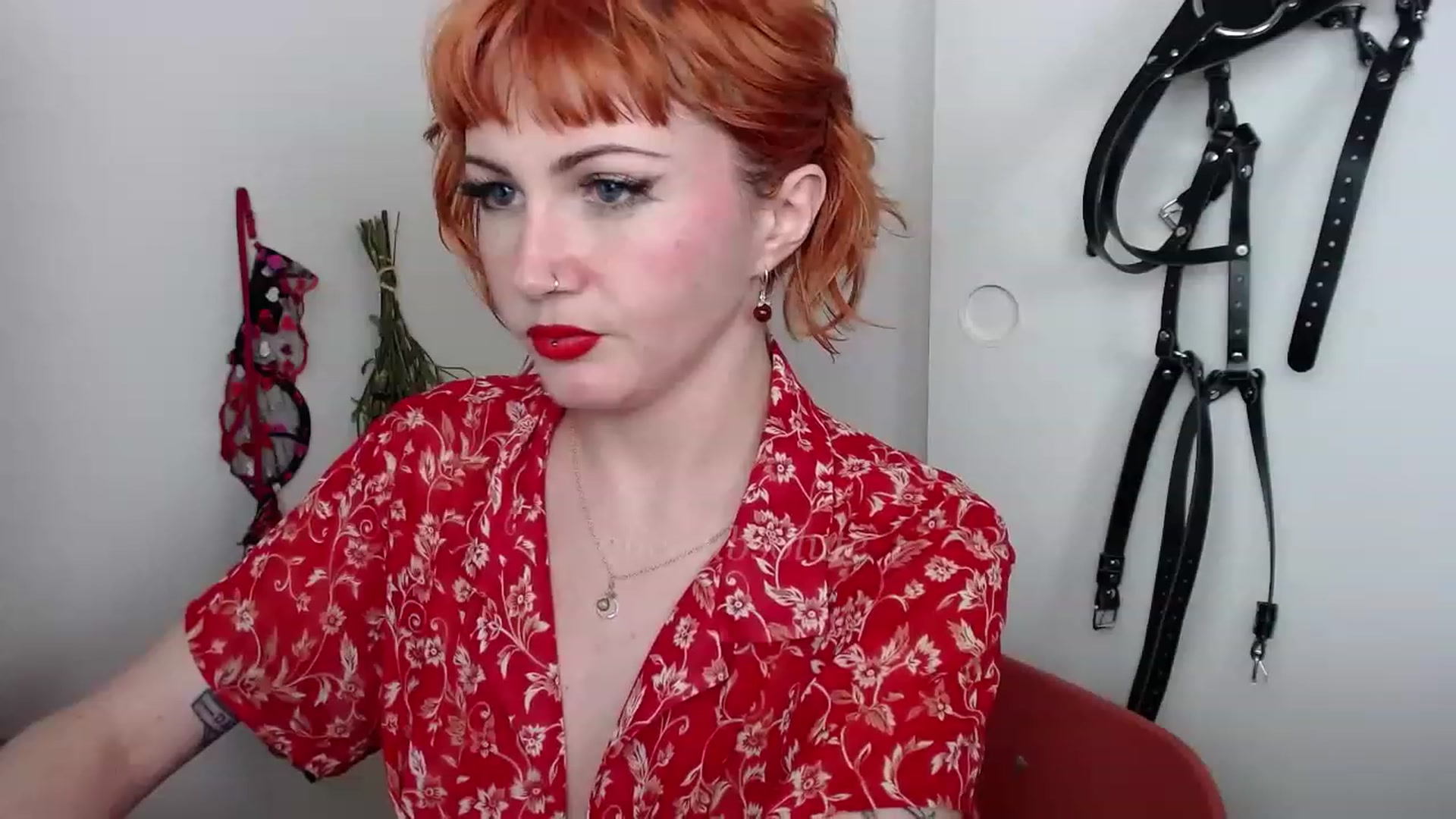Gallery image thumbnail from aliceabs0lute's myfreecams stream on, 03/06/2023, 19:32 image 18 of 20