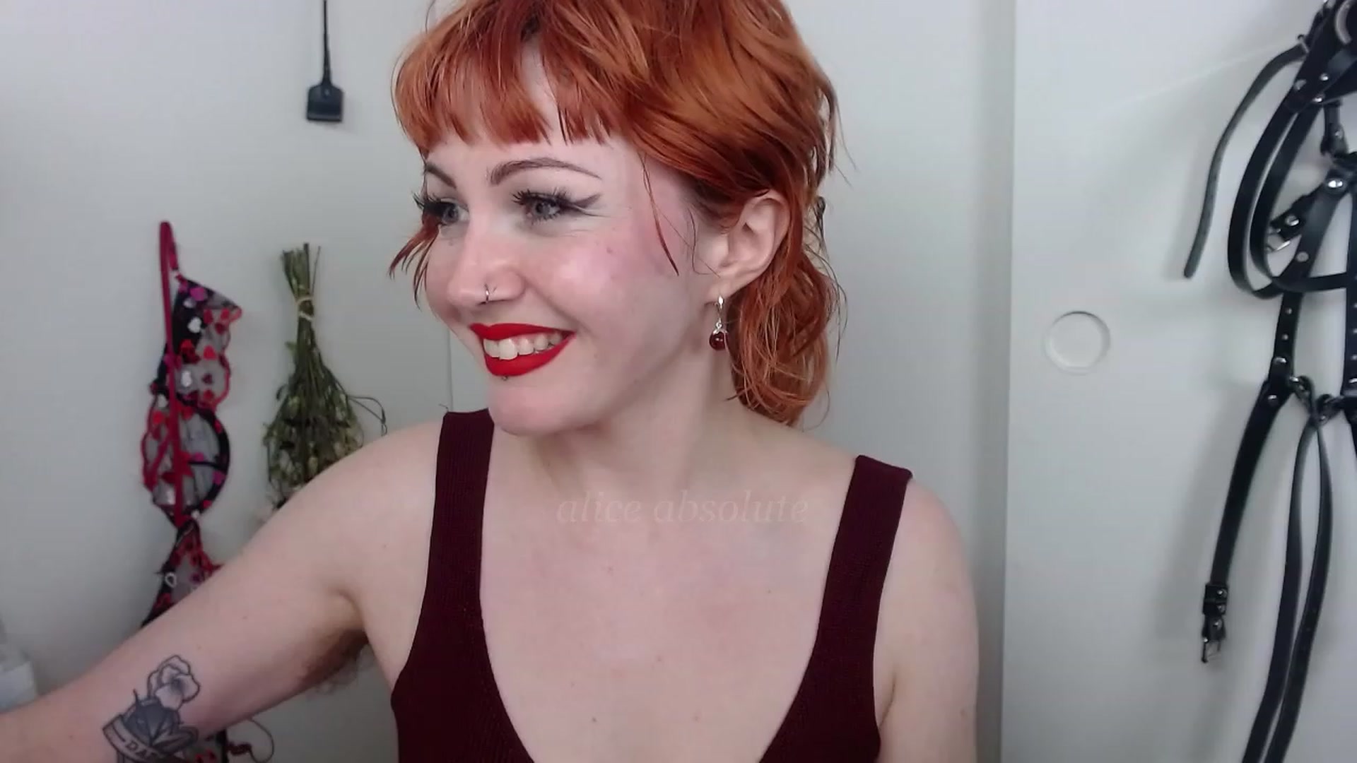 Gallery image thumbnail from aliceabs0lute's myfreecams stream on, 03/09/2023, 04:42 image 7 of 20
