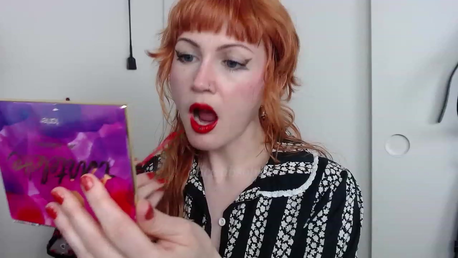 Gallery image thumbnail from aliceabs0lute's myfreecams stream on, 03/14/2023, 21:23 image 15 of 20