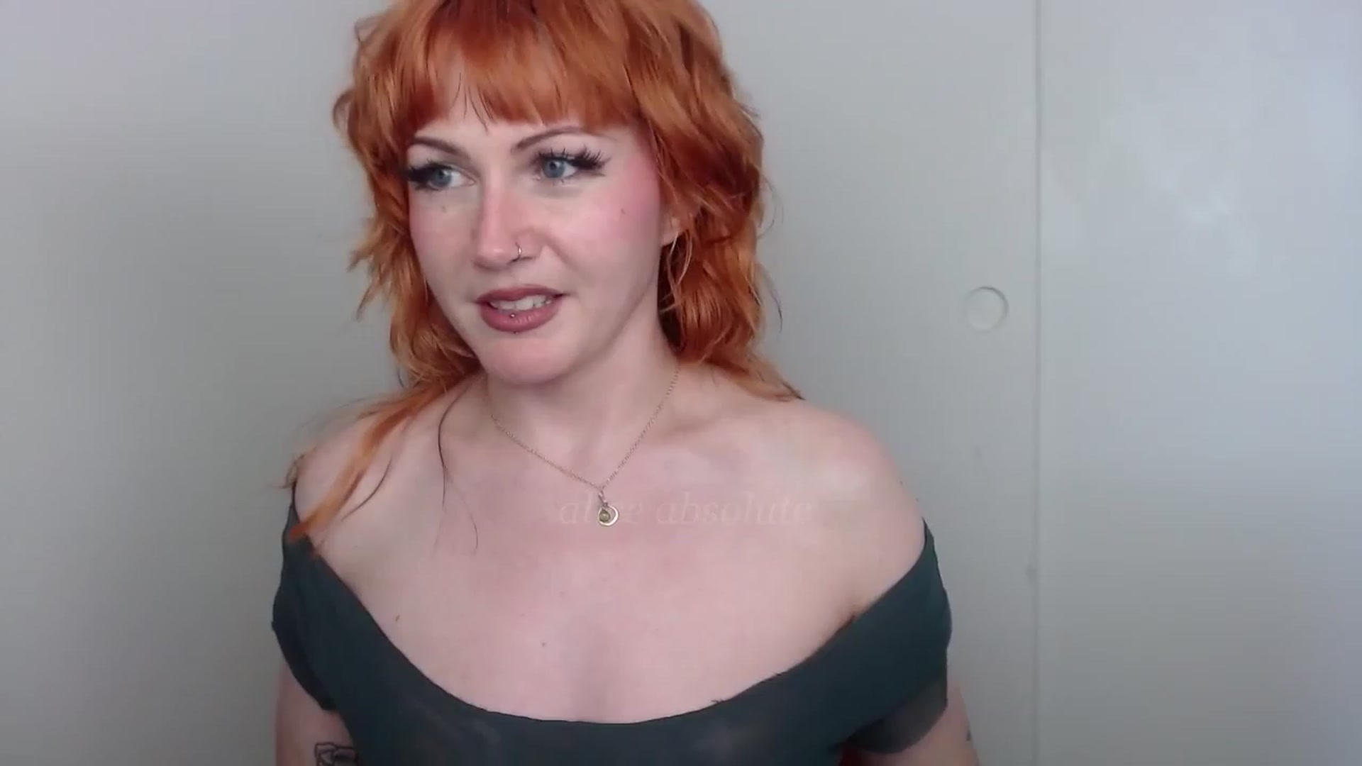 Gallery image thumbnail from aliceabs0lute's myfreecams stream on, 03/22/2023, 22:11 image 14 of 20