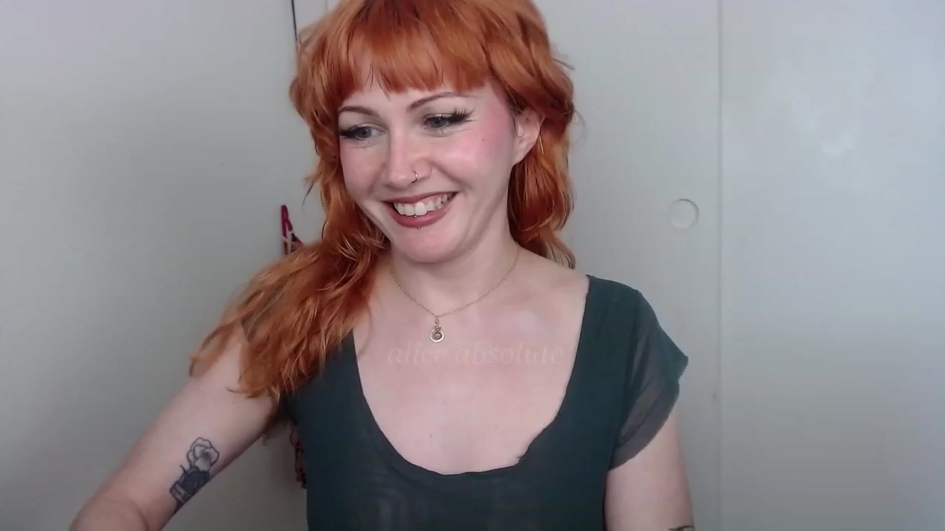 Gallery image thumbnail from aliceabs0lute's myfreecams stream on, 03/22/2023, 22:11 image 13 of 20